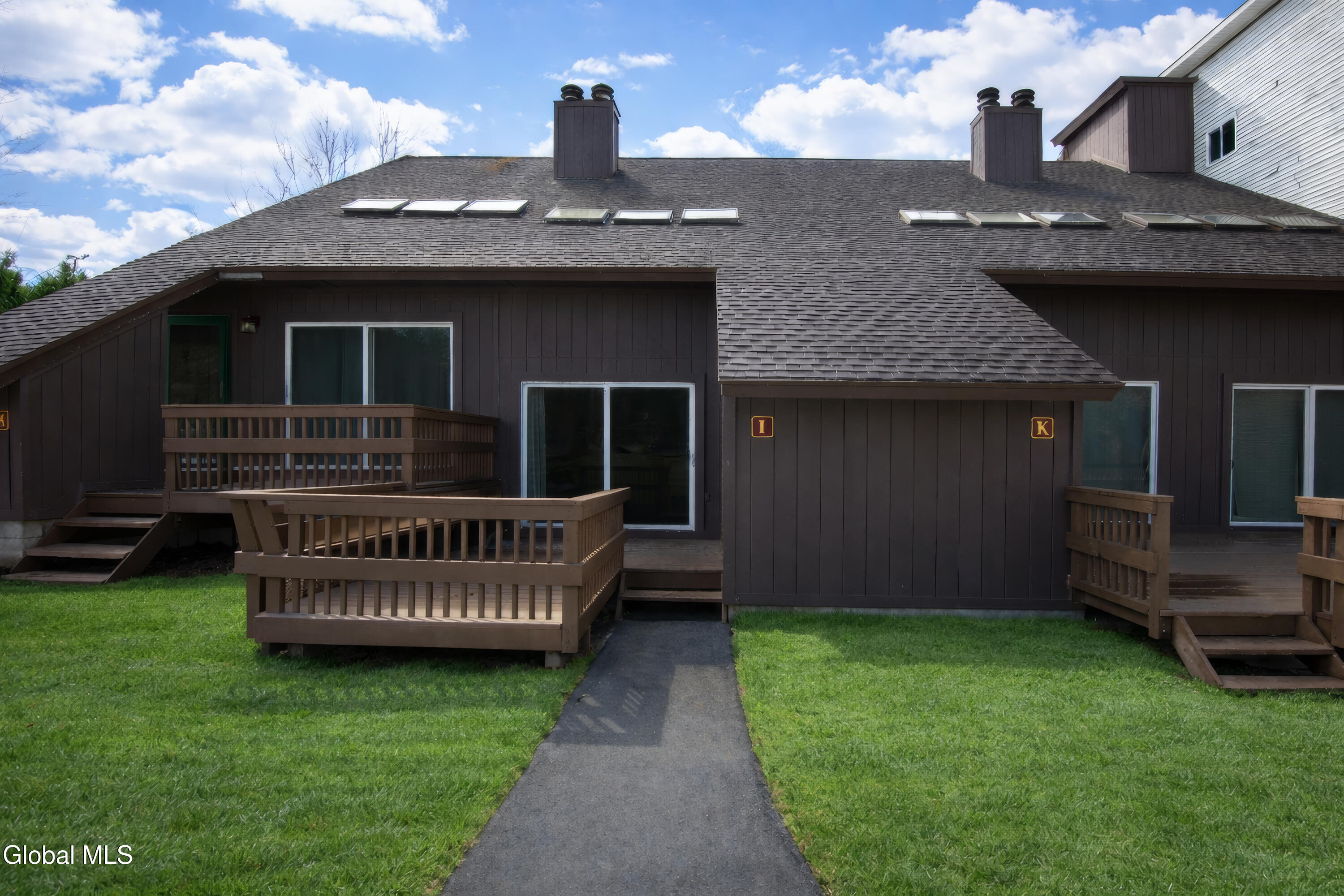 11 Overlook UNIT J