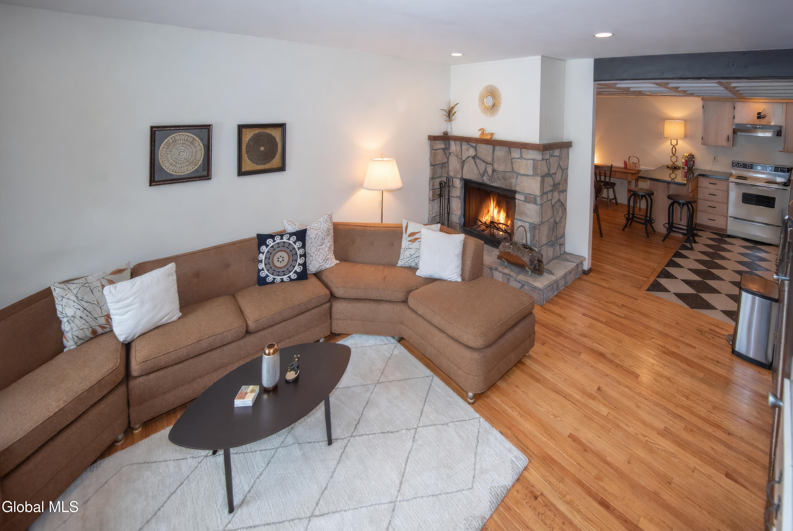 11 Overlook UNIT J