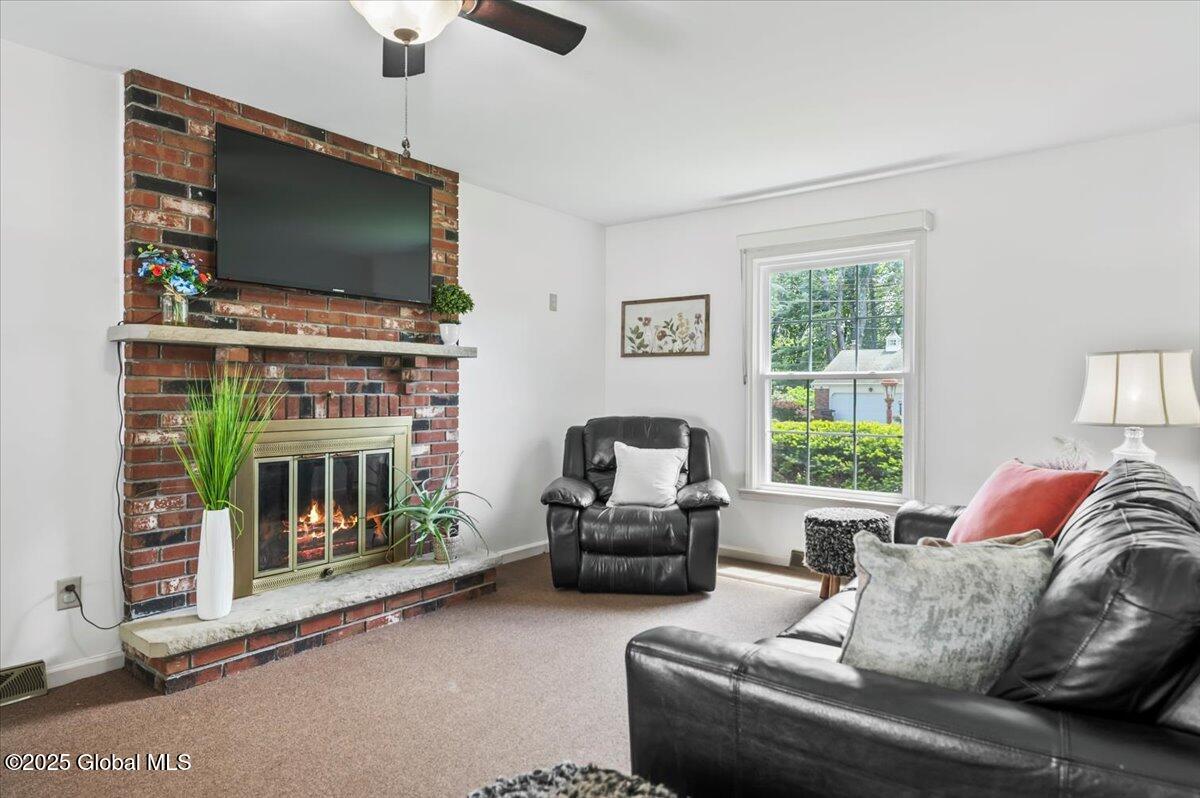 4 Socha Lane, Glenville, New York image 10