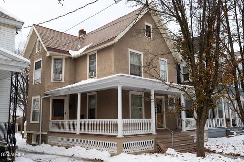 Photo of 1039 Wendell Avenue, Schenectady, NY 12308 (MLS # 202530681)