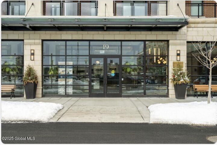 19 Washington Street #354 B3, Saratoga Springs, New York image 1
