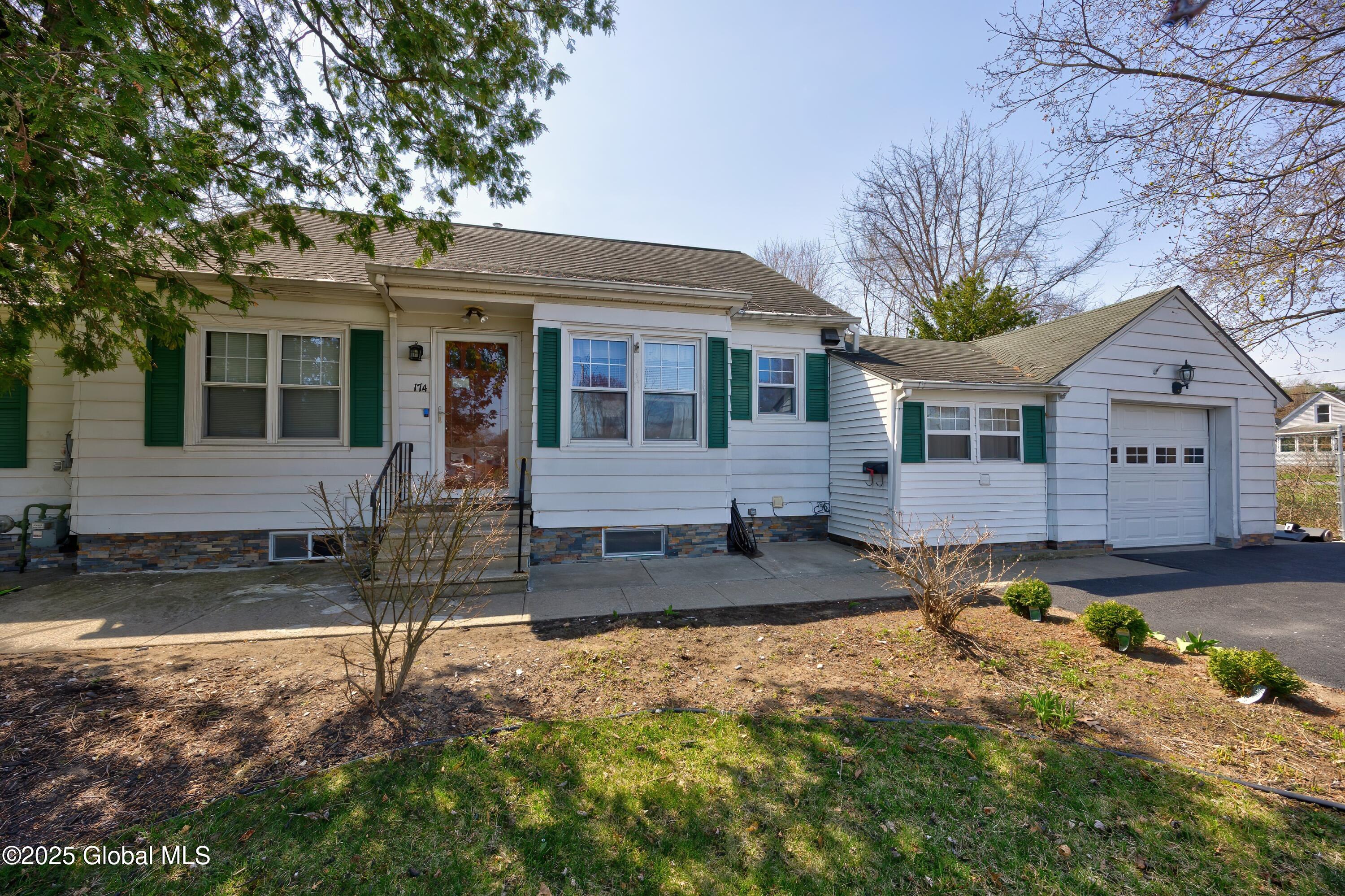 174 Upper Sherman Avenue, Queensbury, New York image 34