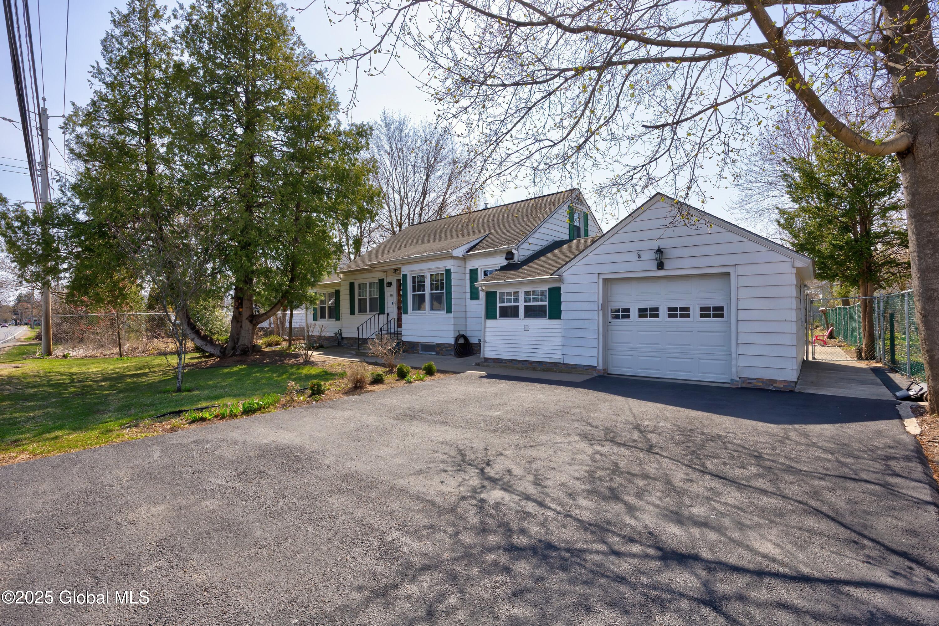 174 Upper Sherman Avenue, Queensbury, New York image 35