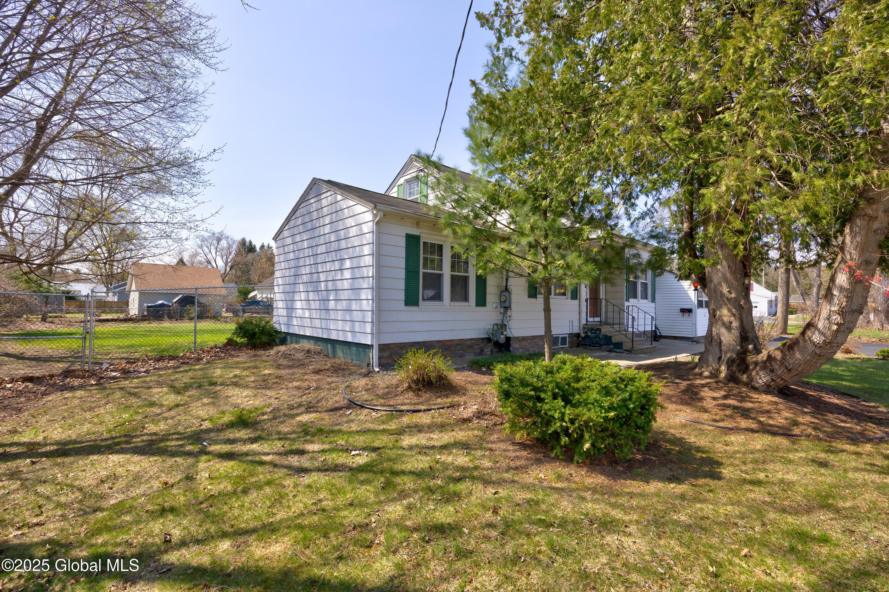174 Upper Sherman Avenue, Queensbury, New York image 33