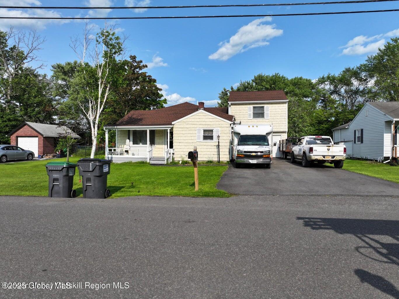 71 Kings Road, Coxsackie, New York image 1