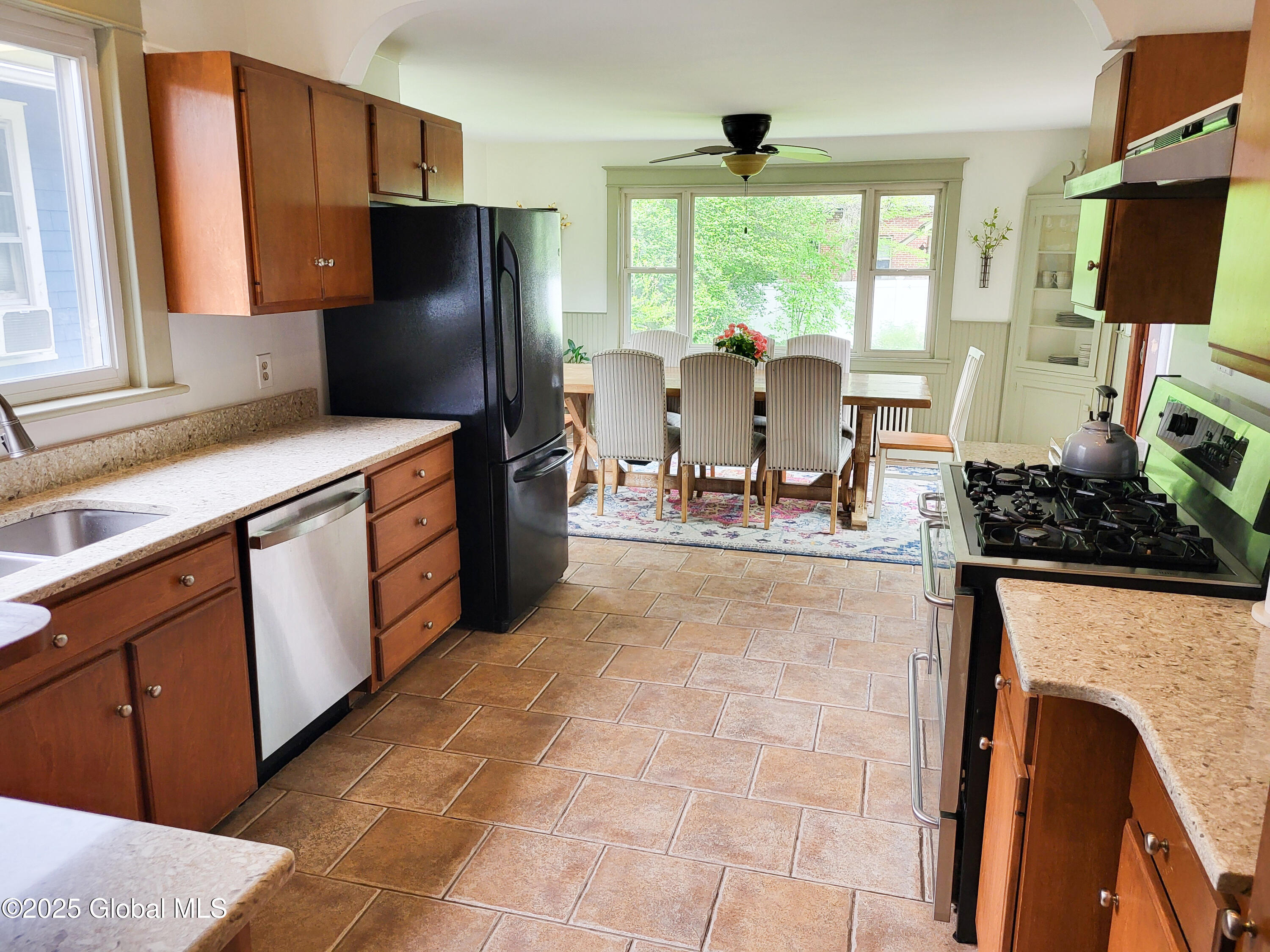 34 Glendale Avenue, Albany, New York image 10