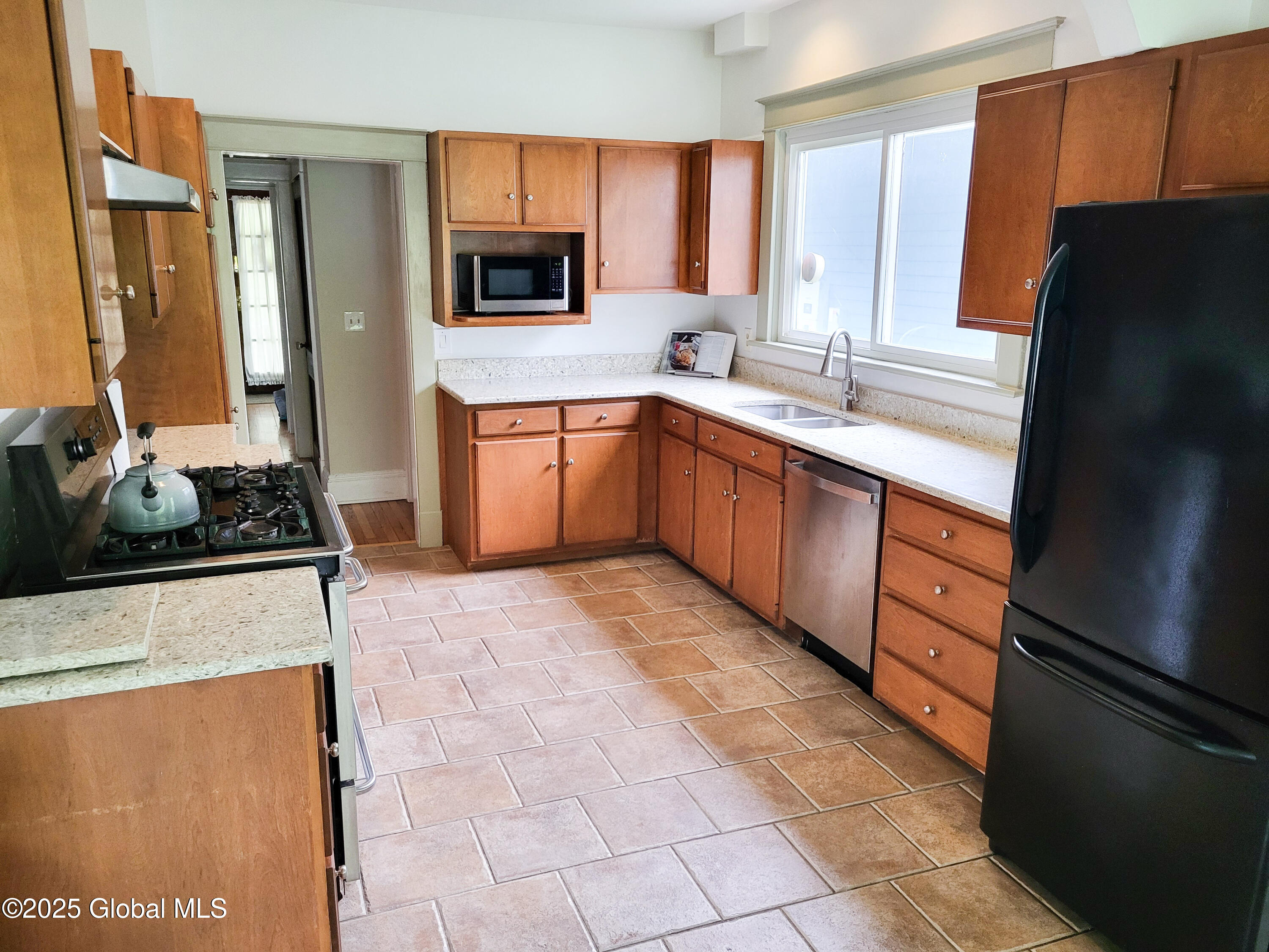 34 Glendale Avenue, Albany, New York image 11