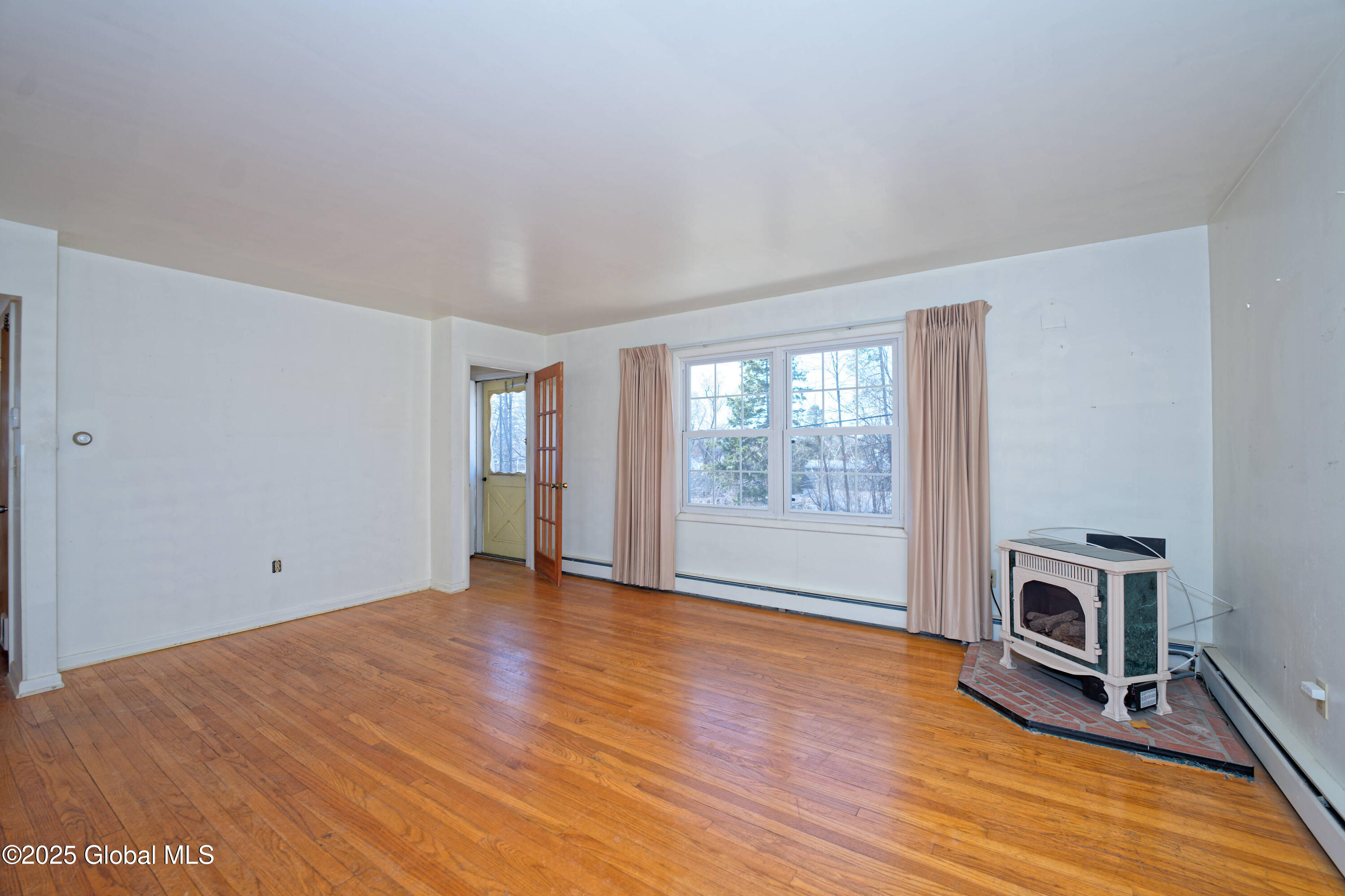 31 Mellon Avenue, Troy, New York image 4