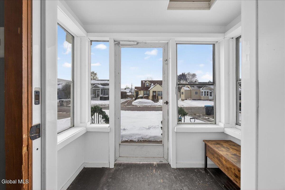 1221 Vinewood Avenue