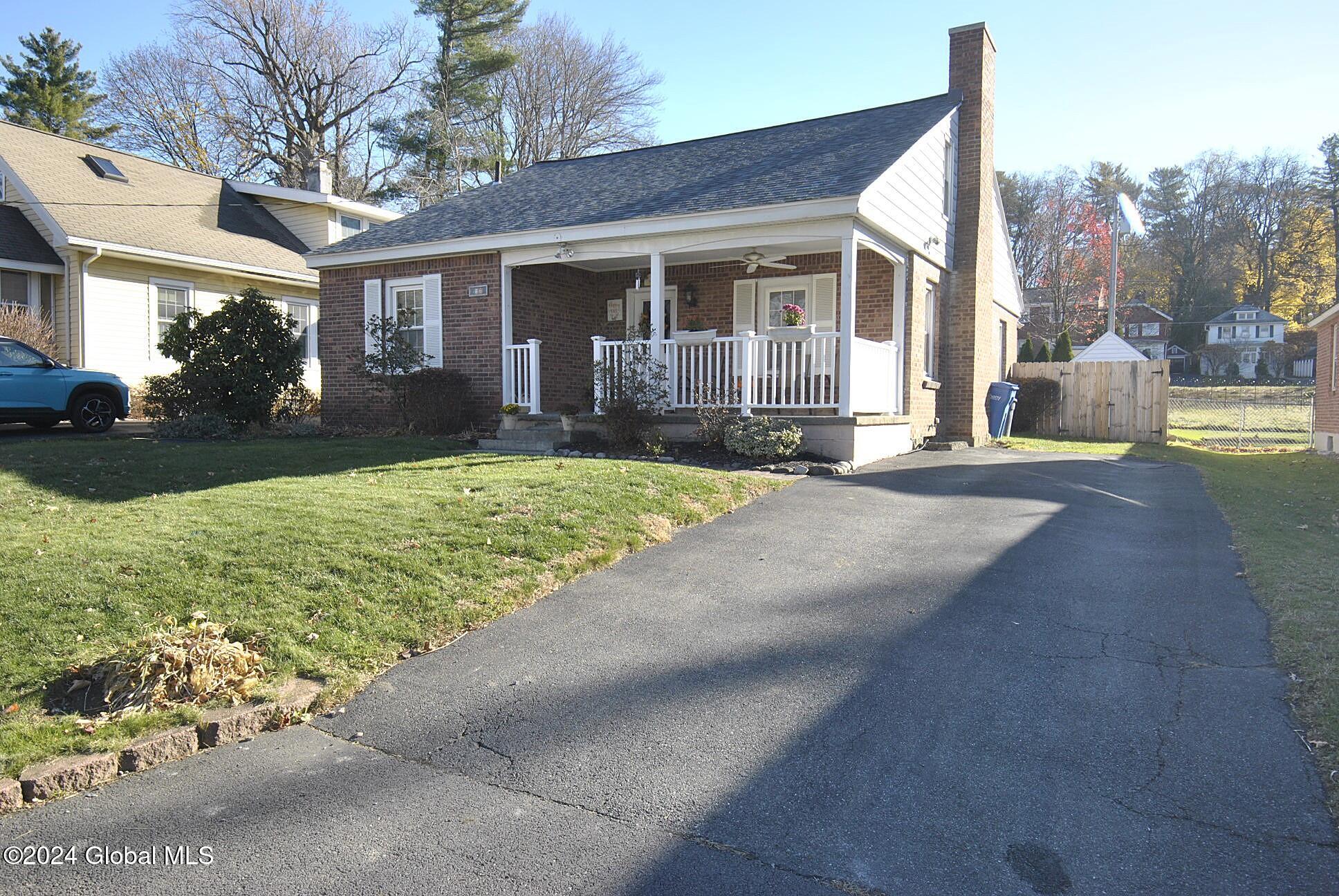 17 Cambridge Road, Albany, New York image 2