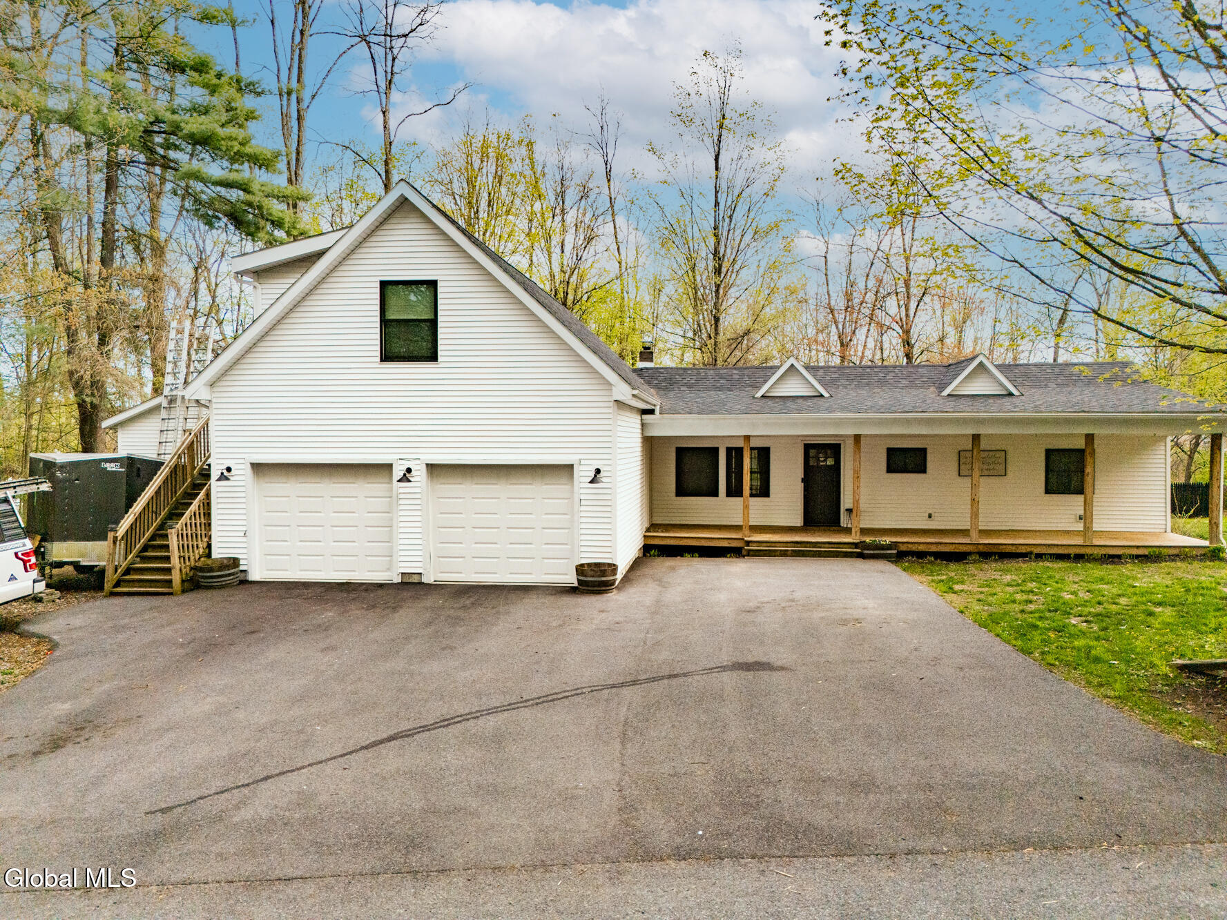 10 E Branch Drive