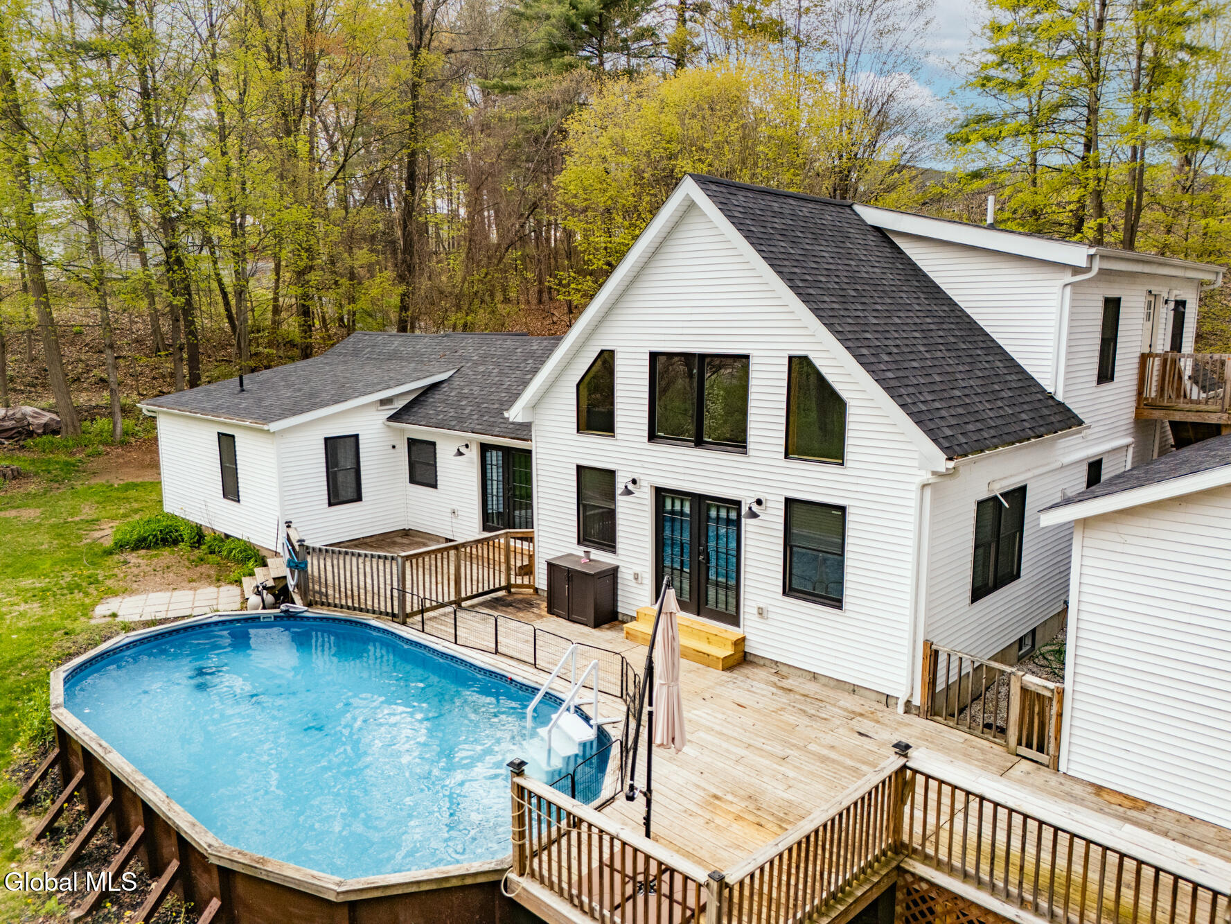 10 E Branch Drive