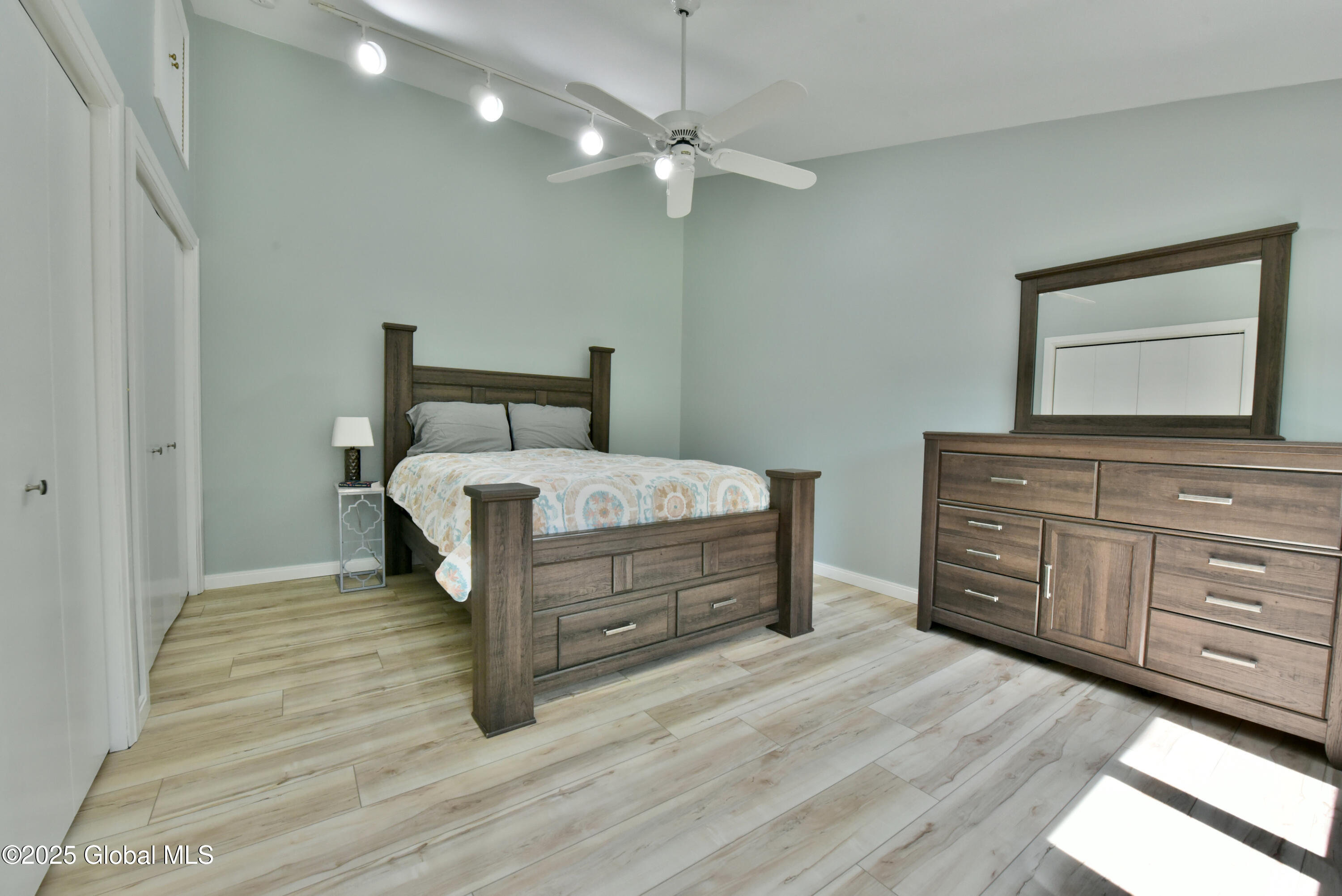 11 Orchard Park Drive, Clifton Park, New York image 35