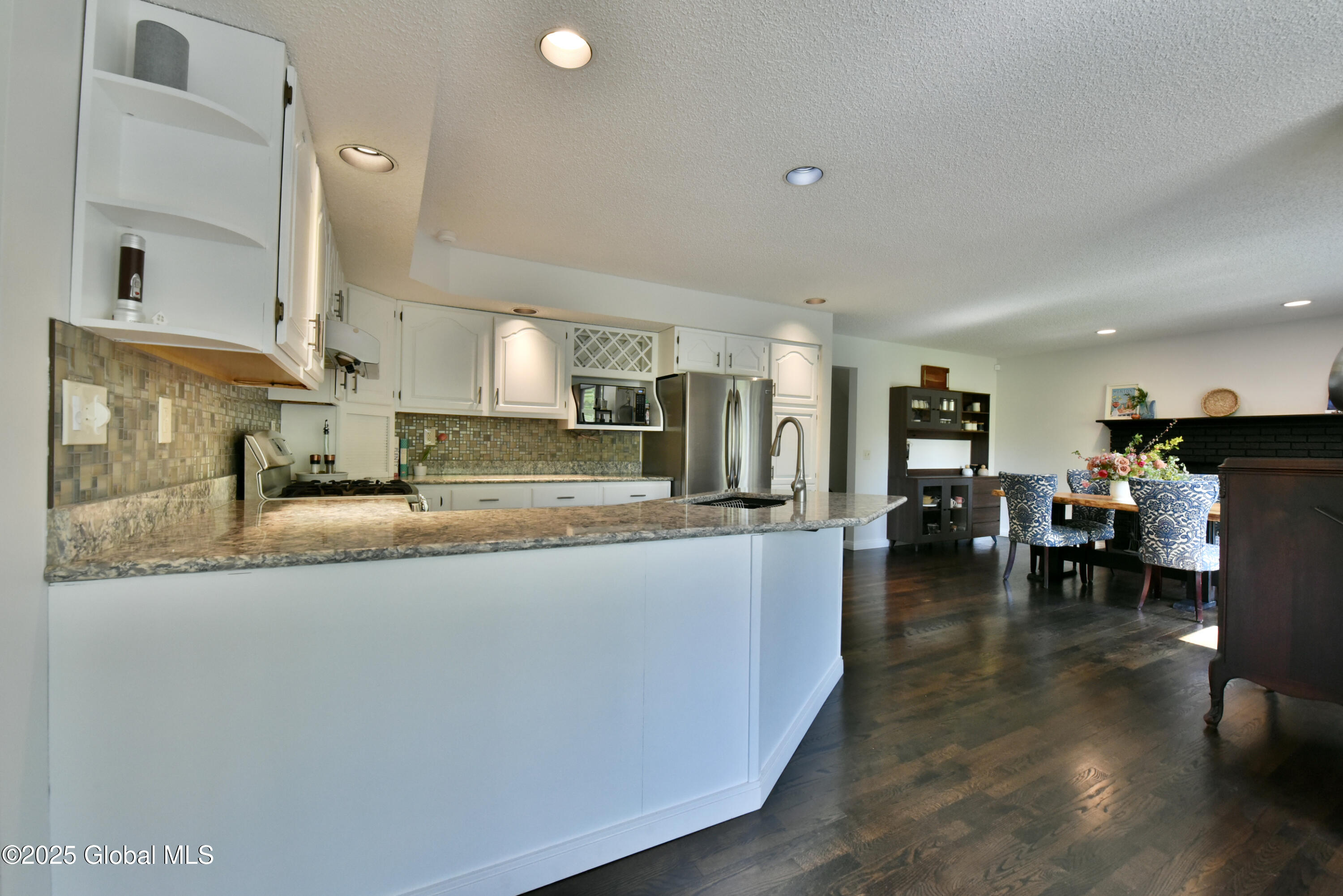11 Orchard Park Drive, Clifton Park, New York image 15