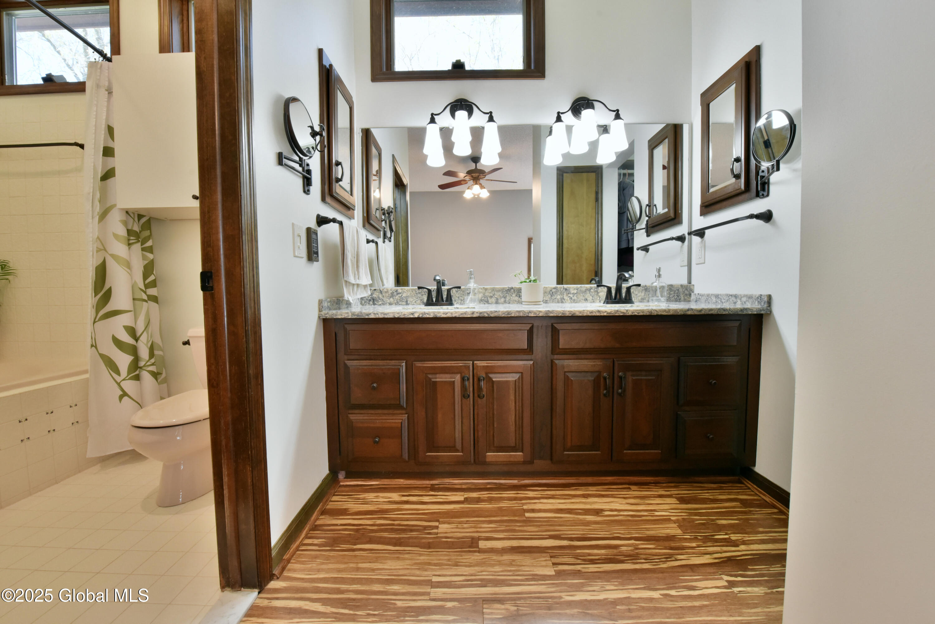 11 Orchard Park Drive, Clifton Park, New York image 23