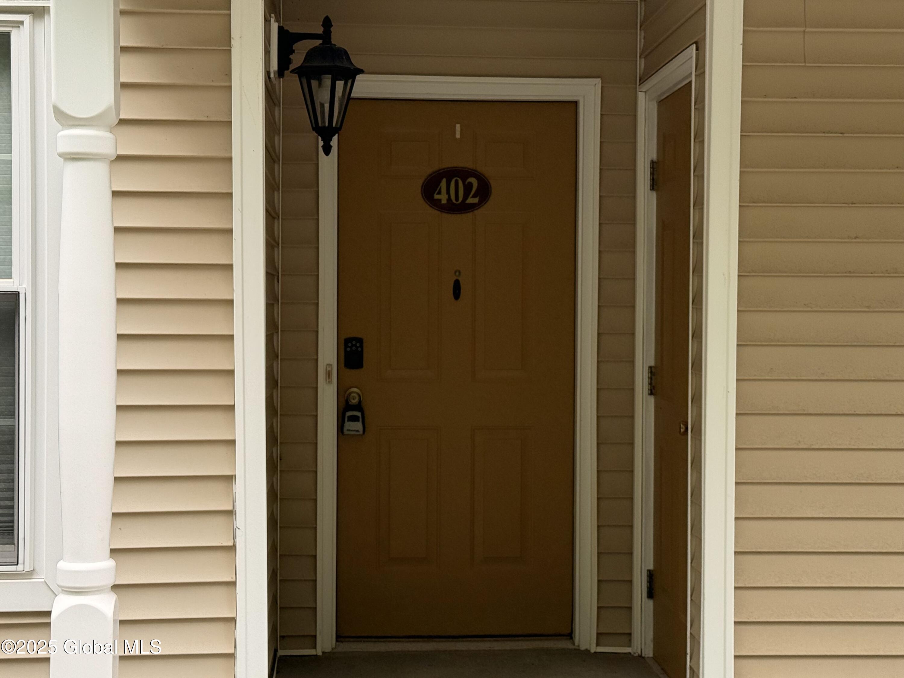 402 Cedar Run, Rensselaer, New York image 3