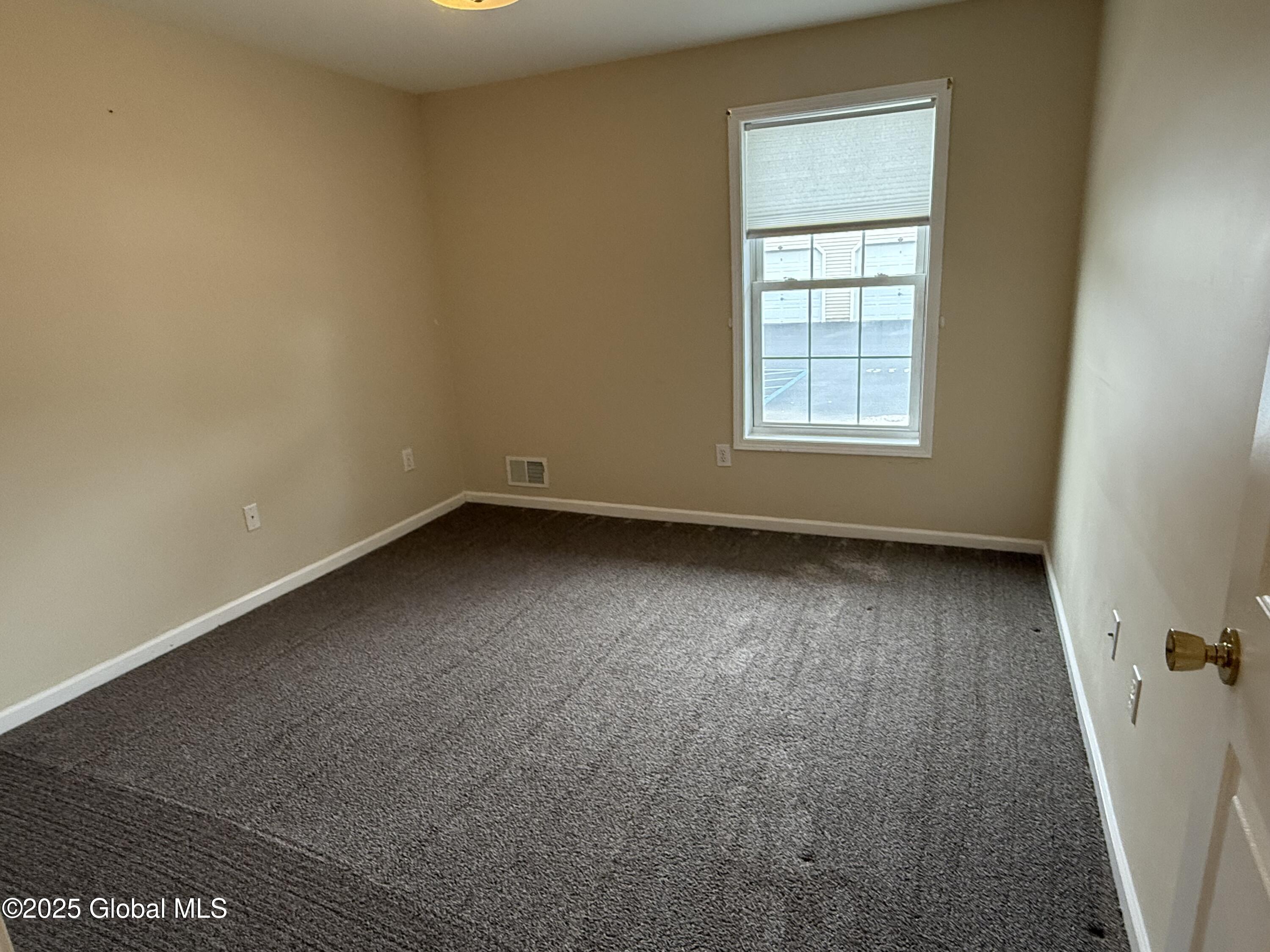 402 Cedar Run, Rensselaer, New York image 22
