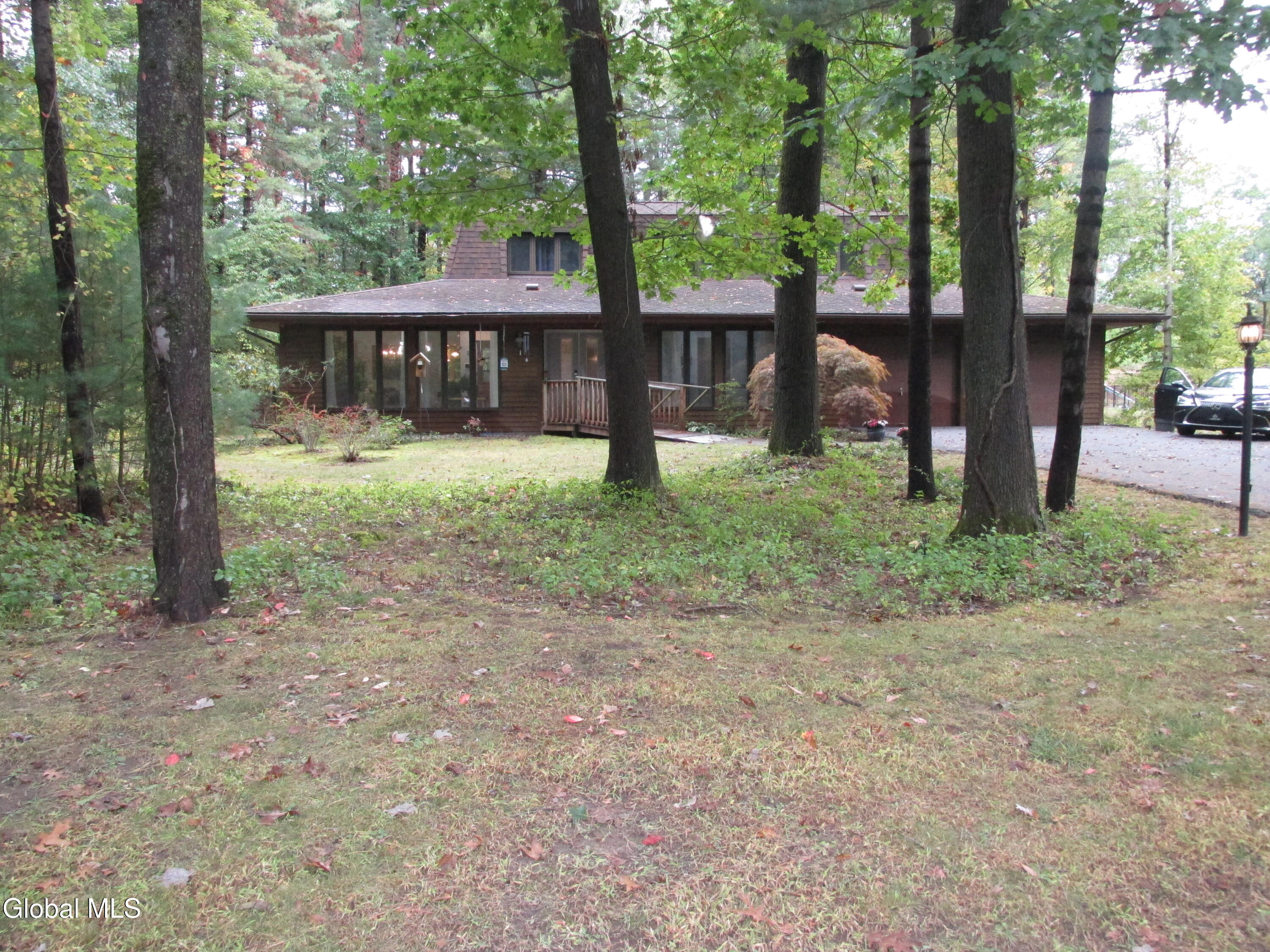 Ballston Lake, New York 12019, United States, 4 Bedrooms Bedrooms, ,3 BathroomsBathrooms,Residential,Active,218402