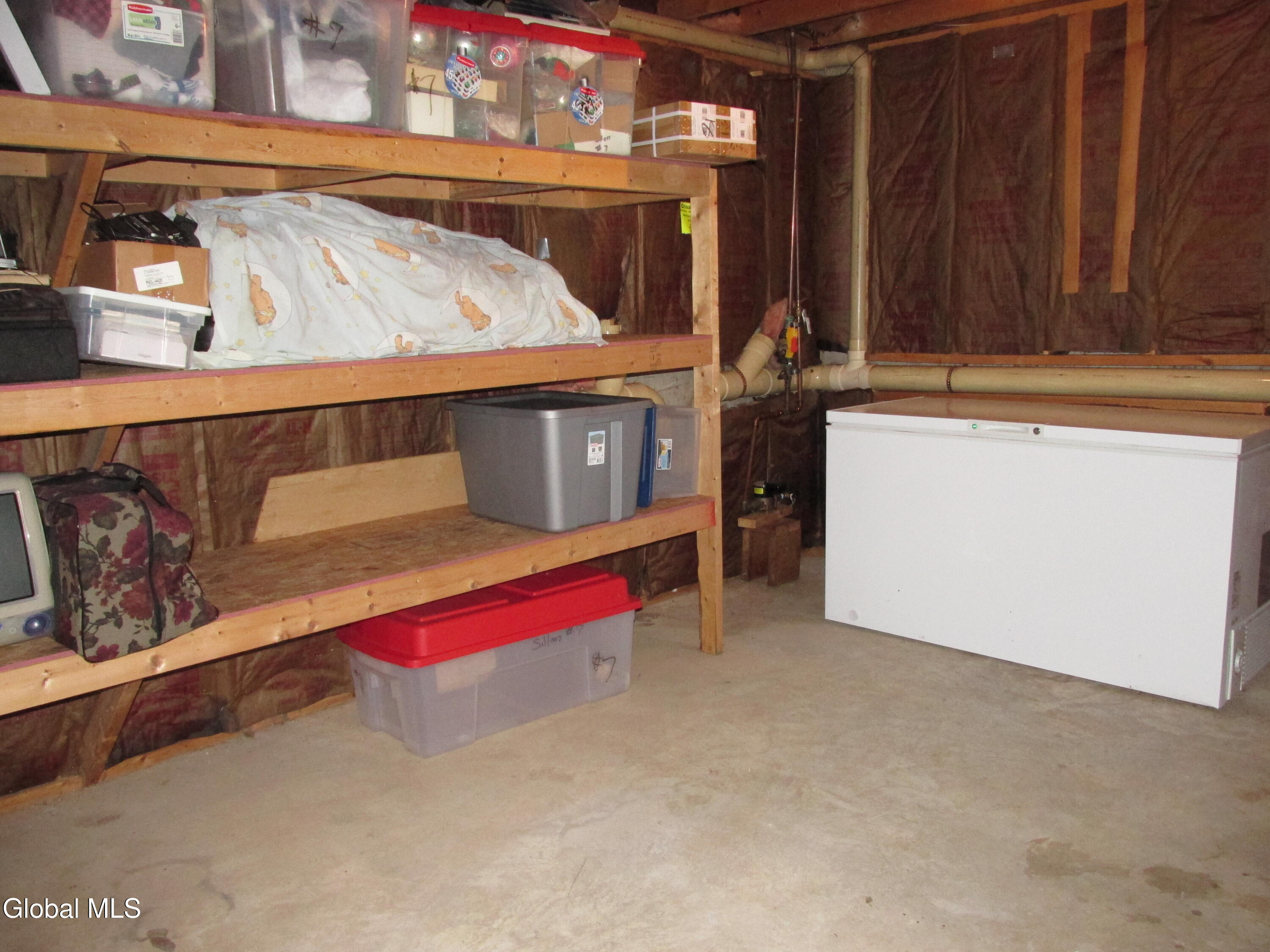 Ballston Lake, New York 12019, United States, 4 Bedrooms Bedrooms, ,3 BathroomsBathrooms,Residential,Active,218402