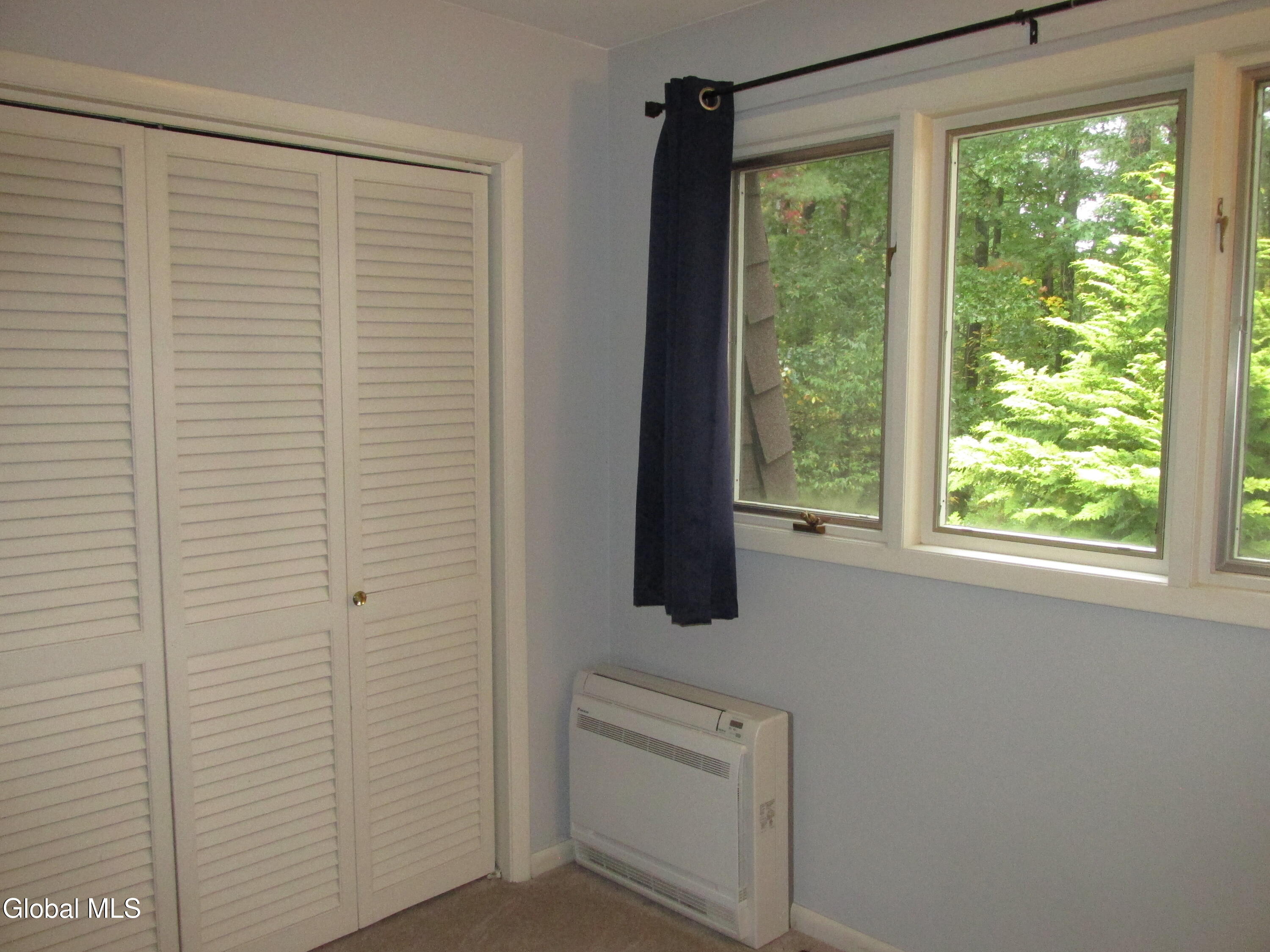 Ballston Lake, New York 12019, United States, 4 Bedrooms Bedrooms, ,3 BathroomsBathrooms,Residential,Active,218402