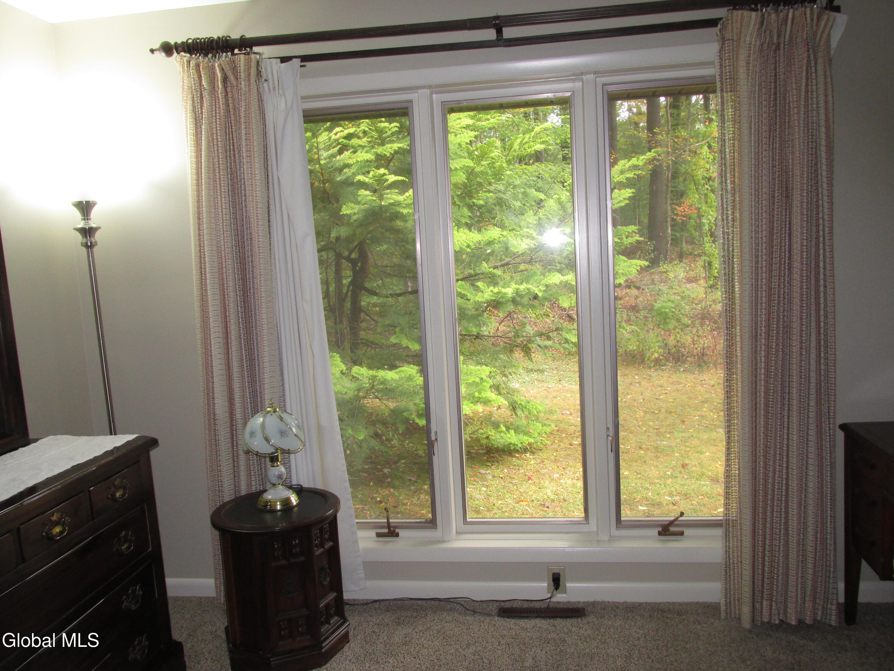 Ballston Lake, New York 12019, United States, 4 Bedrooms Bedrooms, ,3 BathroomsBathrooms,Residential,Active,218402