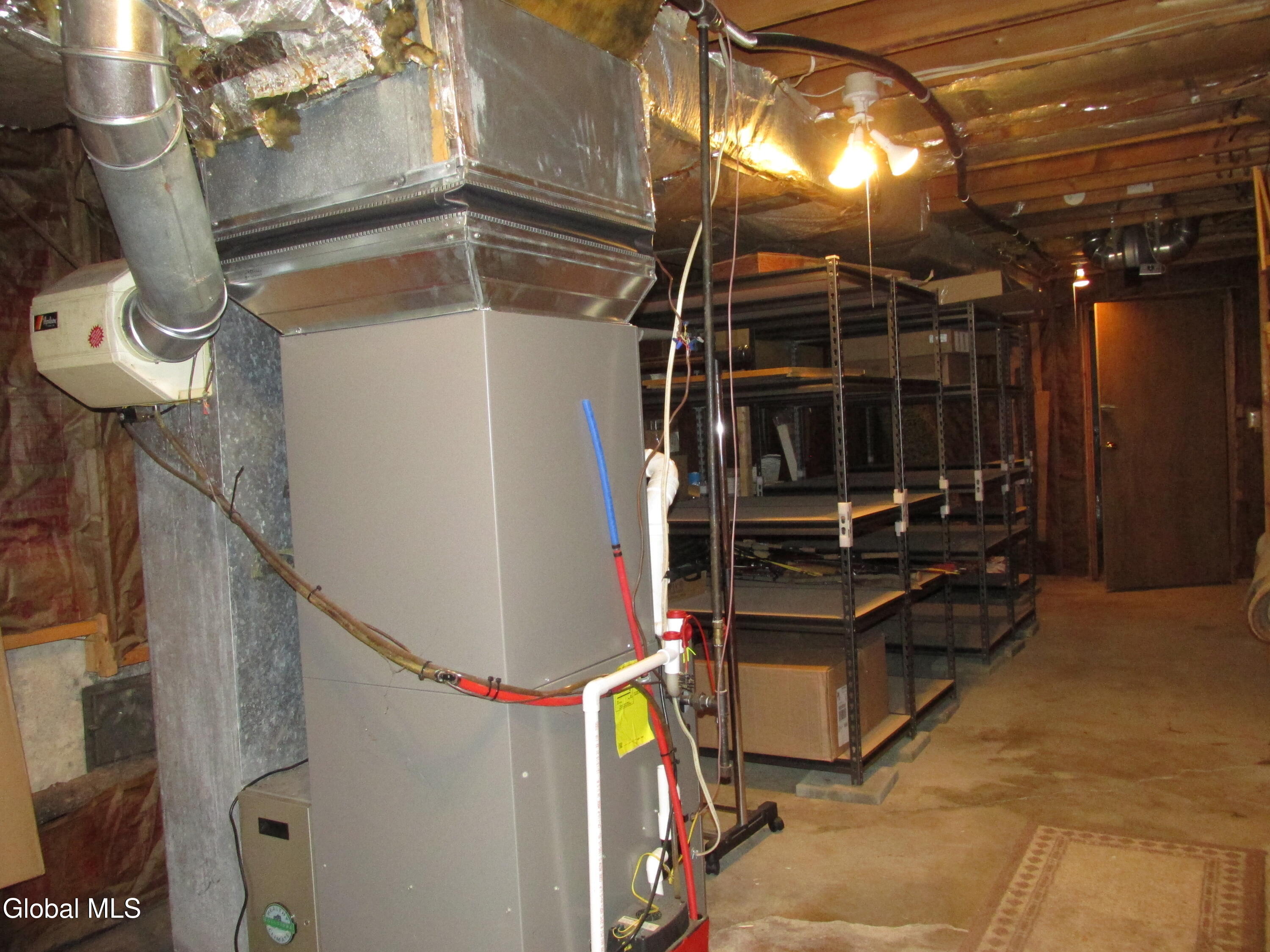 Ballston Lake, New York 12019, United States, 4 Bedrooms Bedrooms, ,3 BathroomsBathrooms,Residential,Active,218402