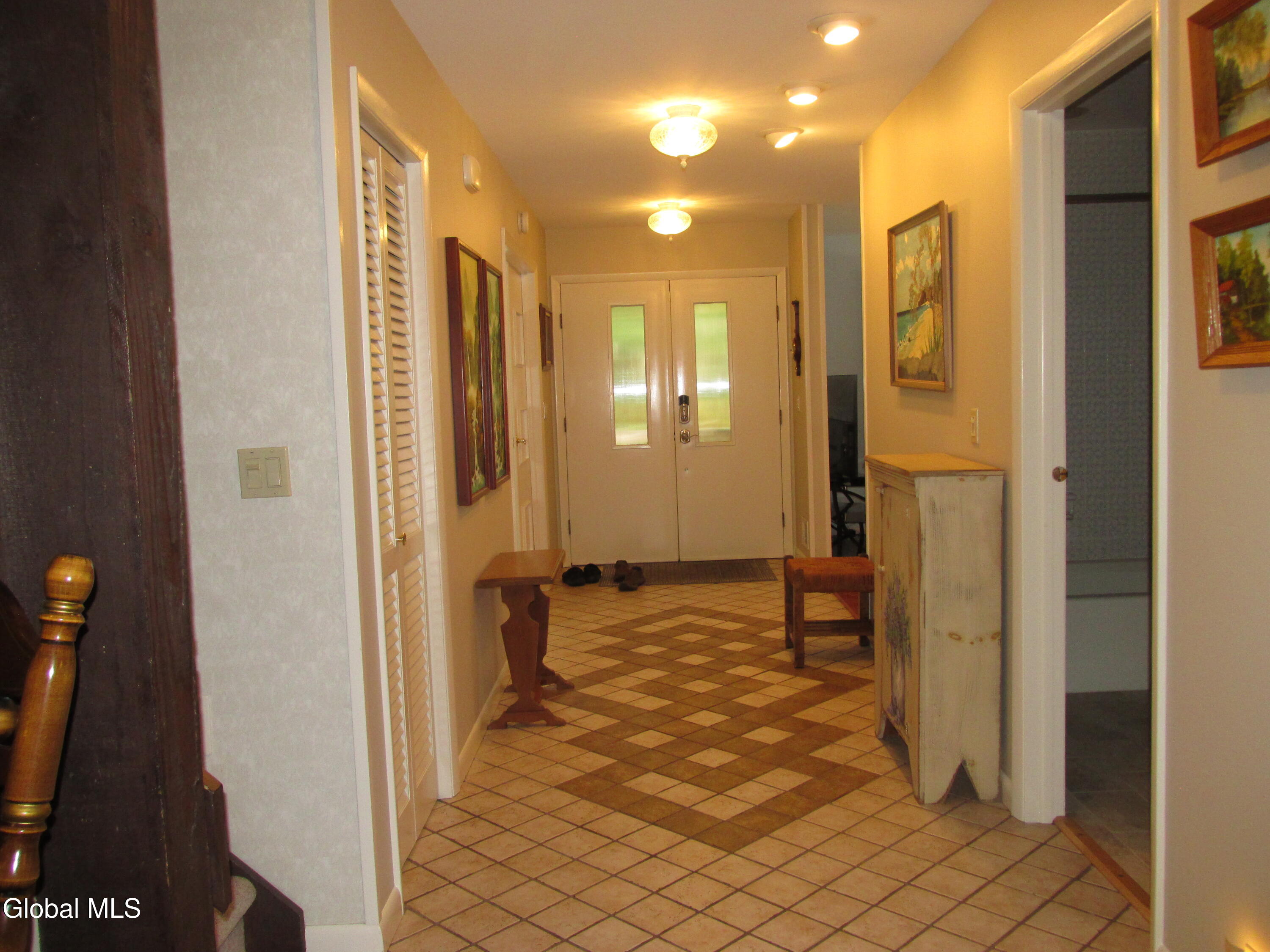 Ballston Lake, New York 12019, United States, 4 Bedrooms Bedrooms, ,3 BathroomsBathrooms,Residential,Active,218402