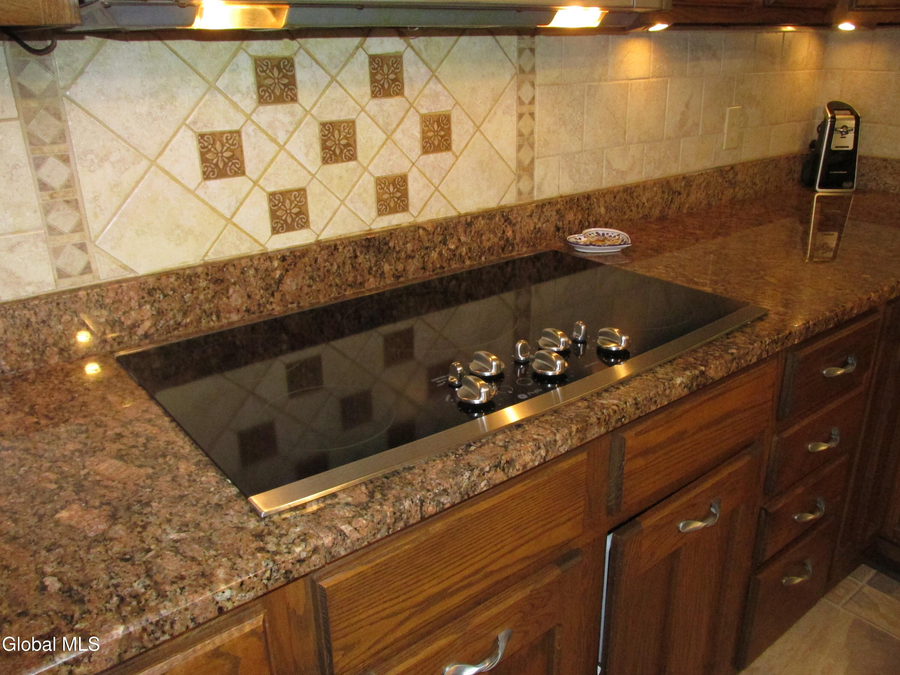 Ballston Lake, New York 12019, United States, 4 Bedrooms Bedrooms, ,3 BathroomsBathrooms,Residential,Active,218402