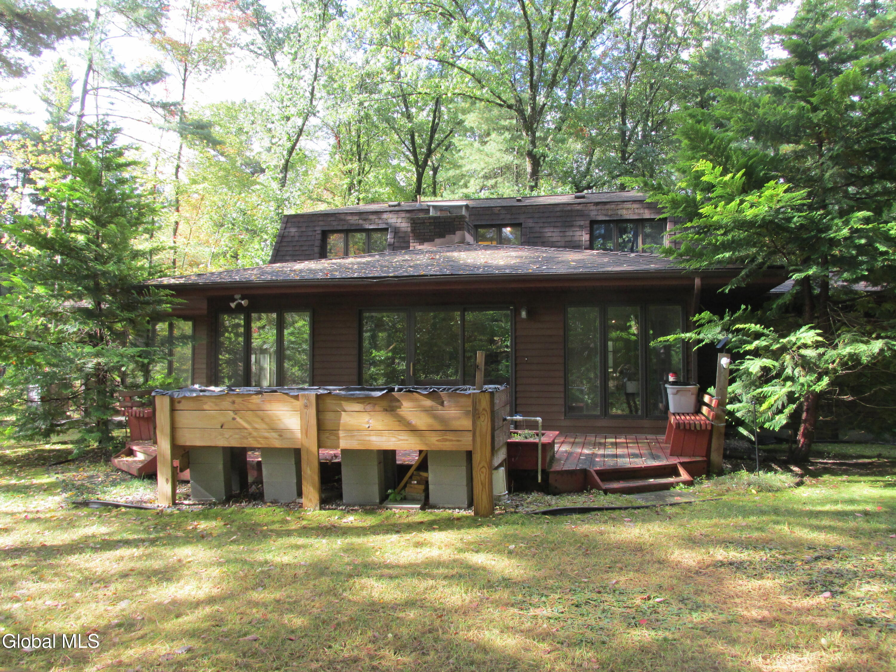 Ballston Lake, New York 12019, United States, 4 Bedrooms Bedrooms, ,3 BathroomsBathrooms,Residential,Active,218402