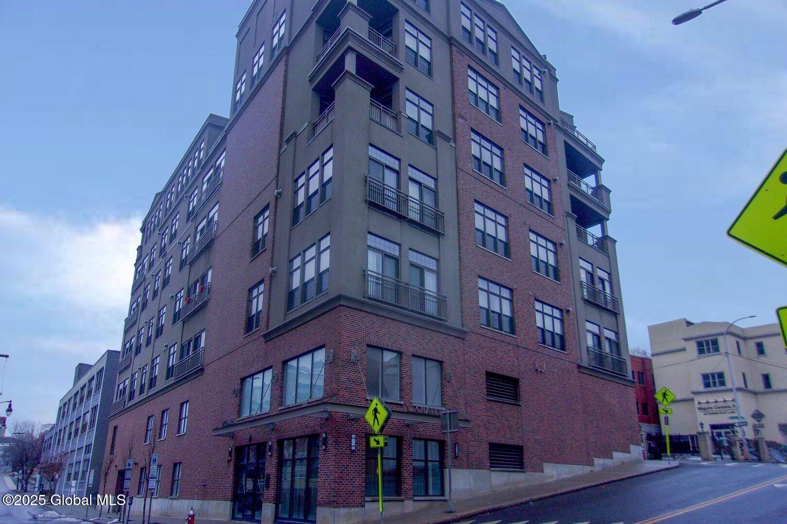 17 Chapel Street #303, Albany, New York image 2
