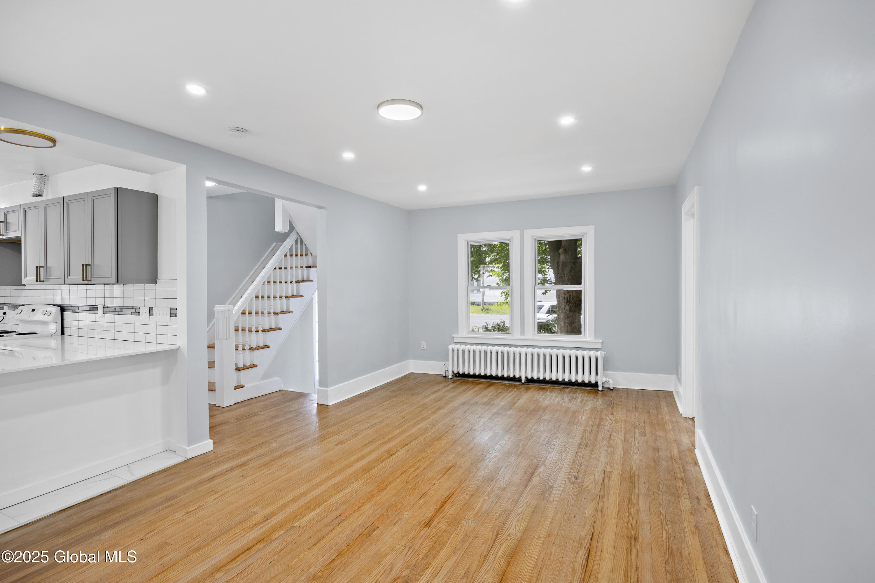 979 Washington Avenue, Albany, New York image 6