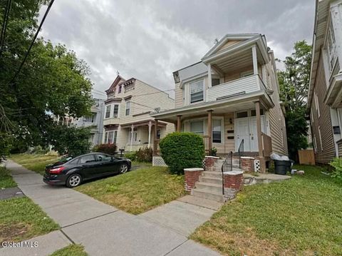 Photo of 579 Washington Avenue, Albany, NY 12206 (MLS # 202611124)