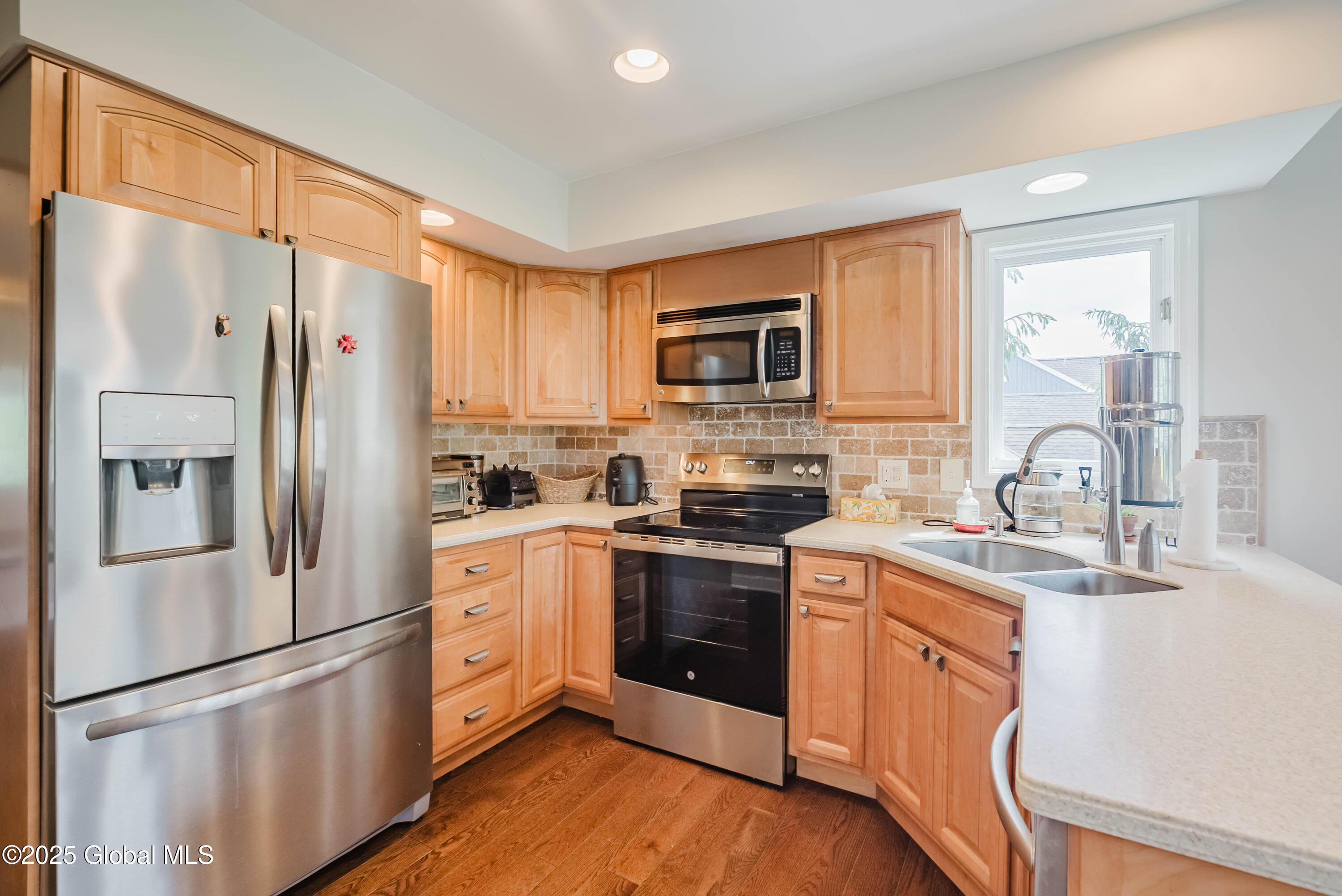 36 Greystone Drive, Voorheesville, New York image 8