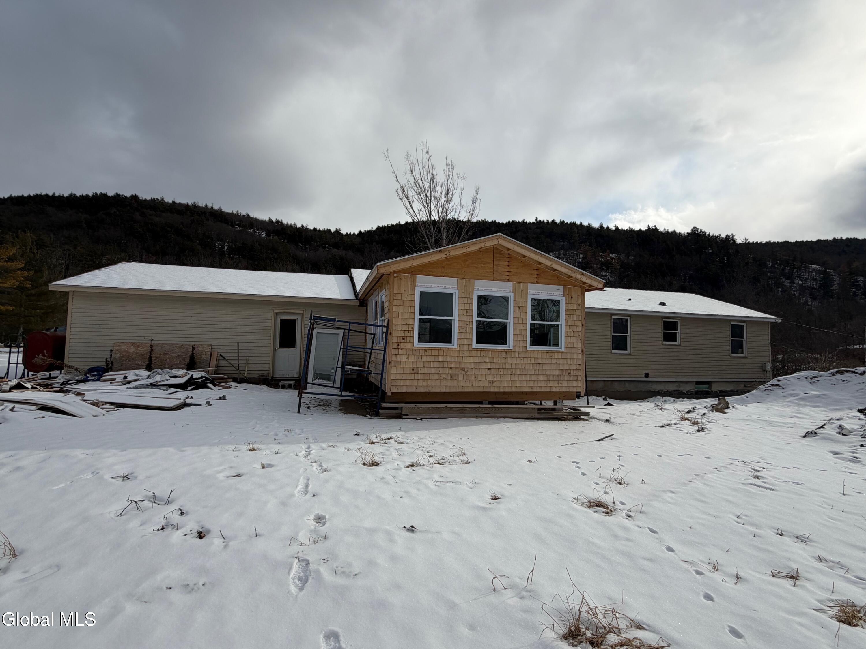 404 Black Point Road