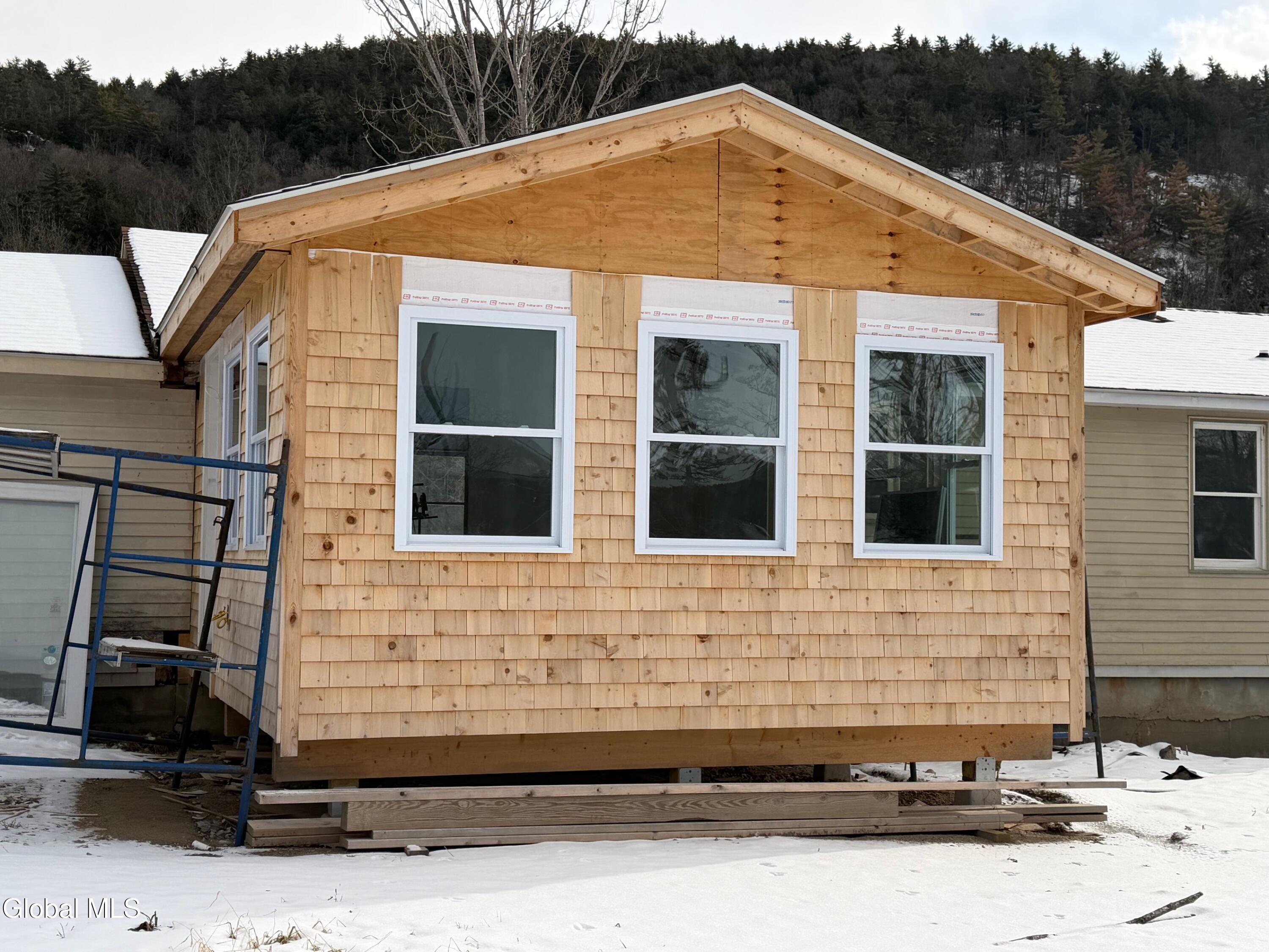 404 Black Point Road