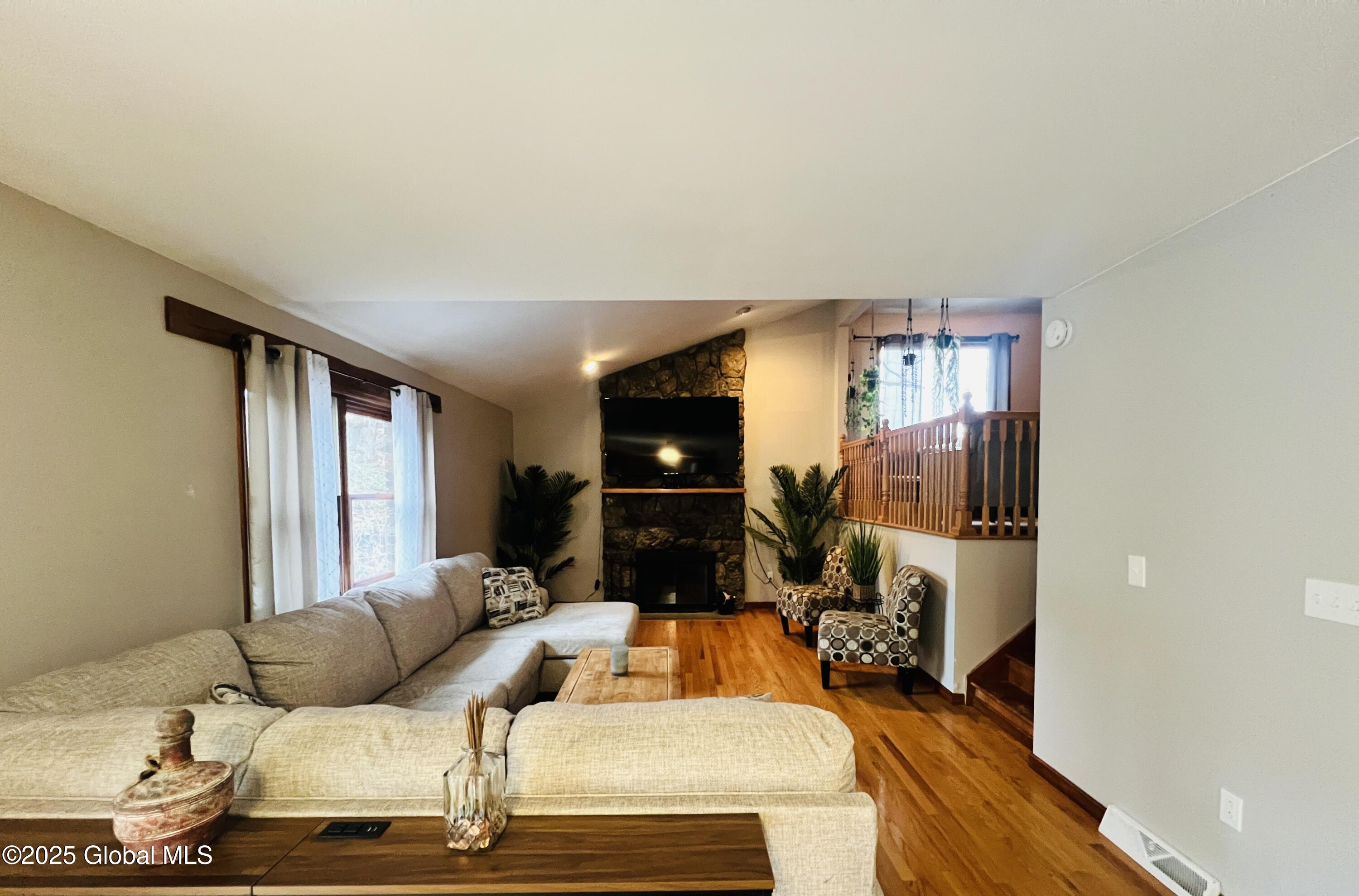 25 Mcdonald Lane, Rensselaer, New York image 13