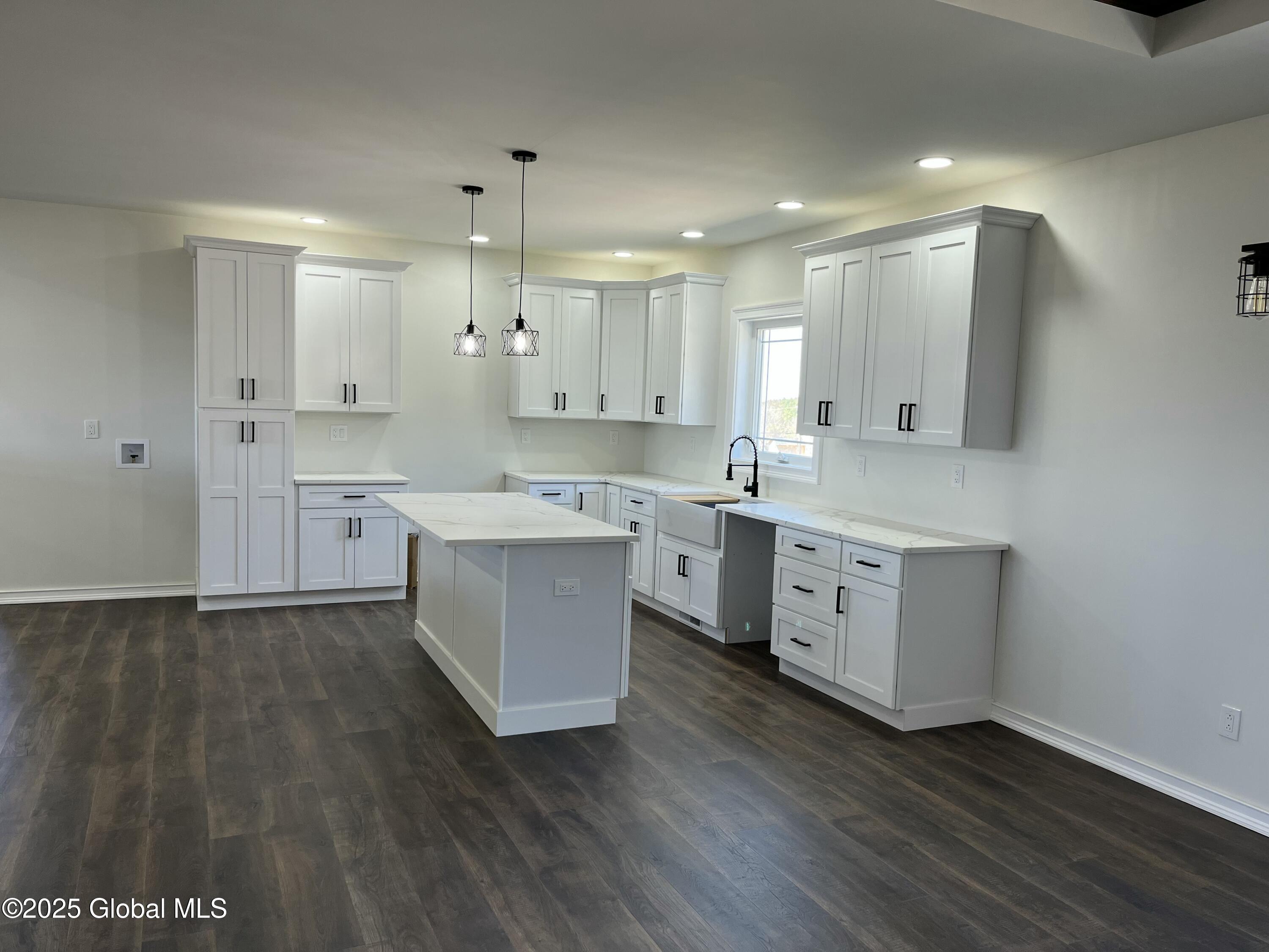 718 Groveside Road, Buskirk, New York image 4