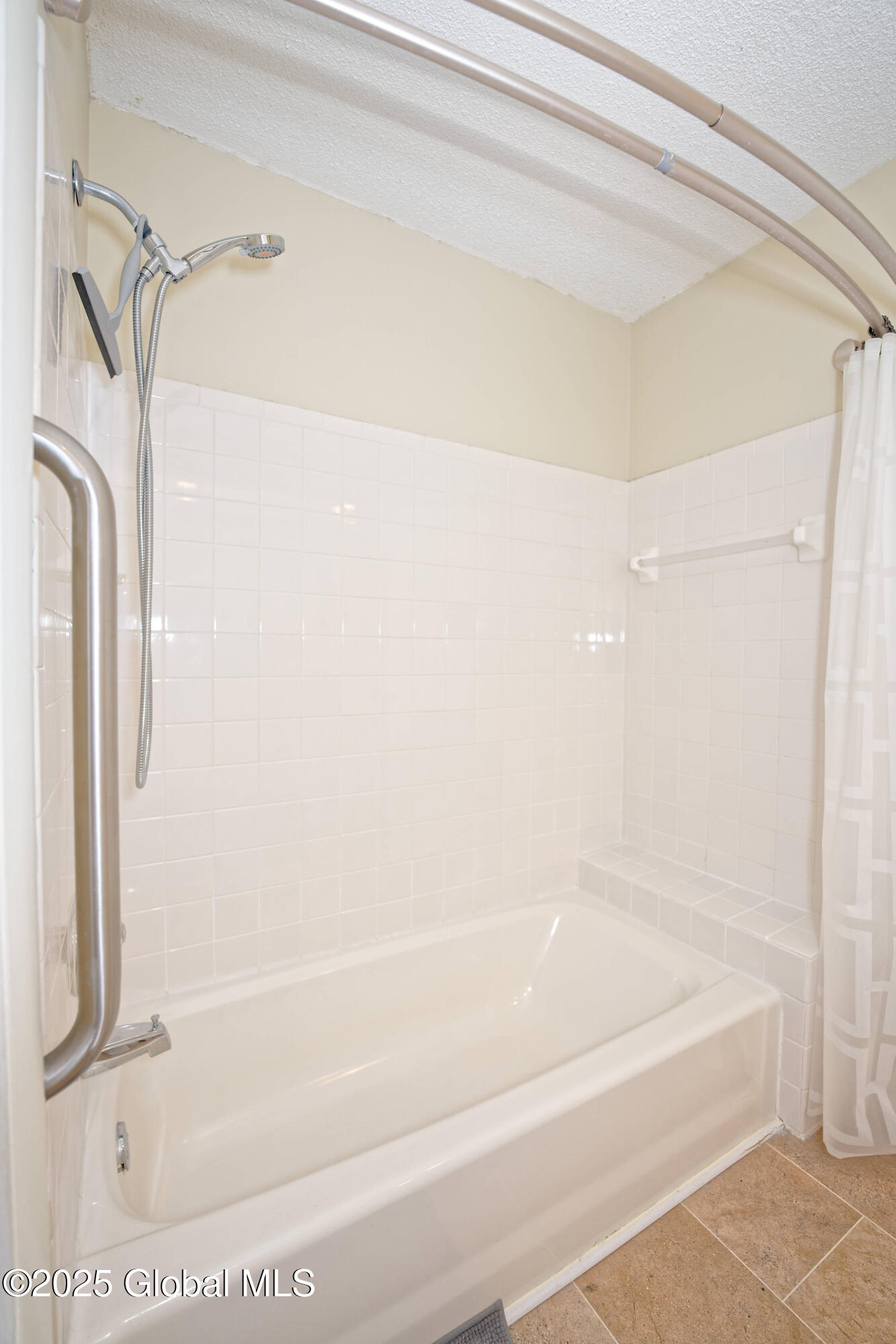 5008 S Forest Point Drive, Clifton Park, New York image 25