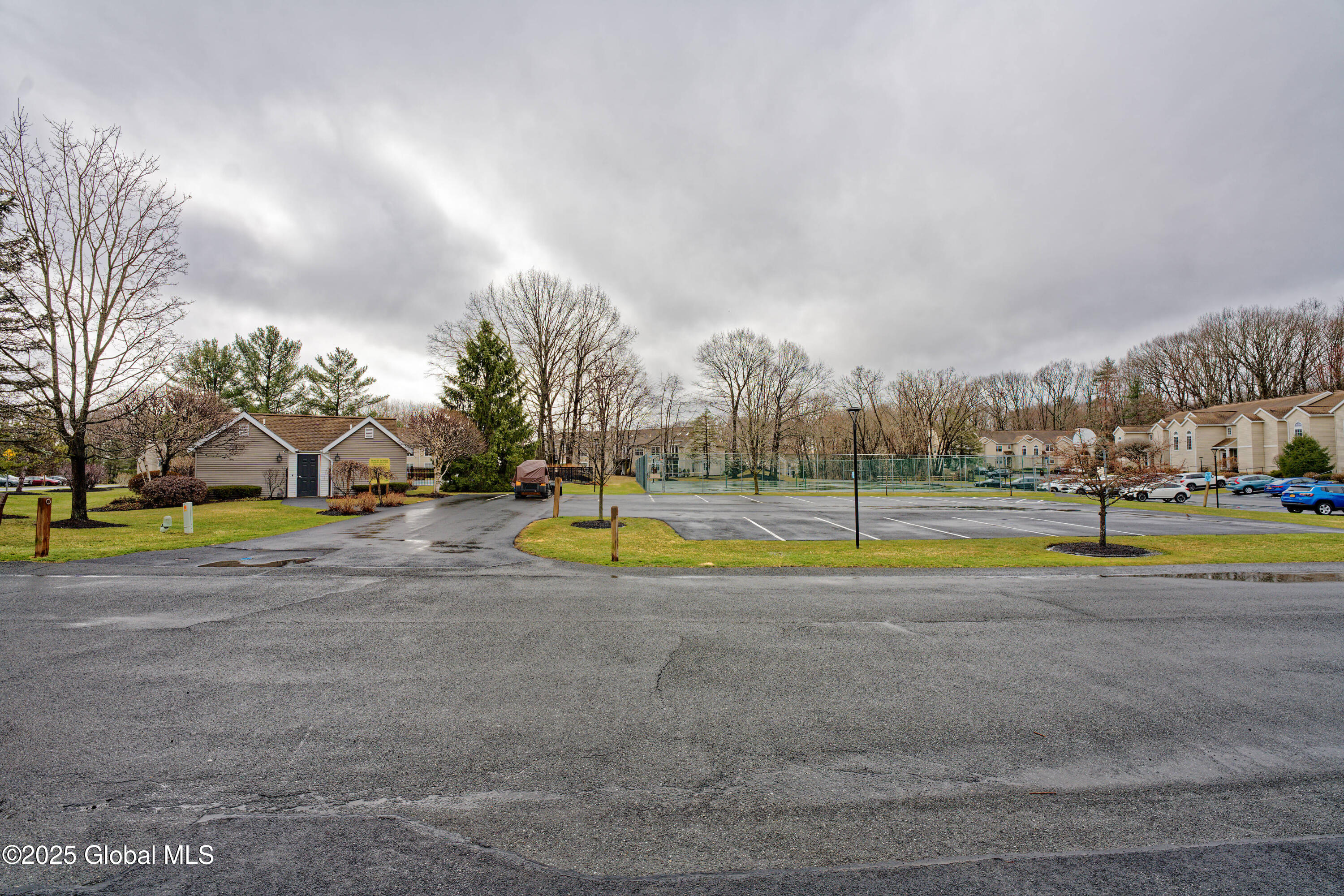 5008 S Forest Point Drive, Clifton Park, New York image 33