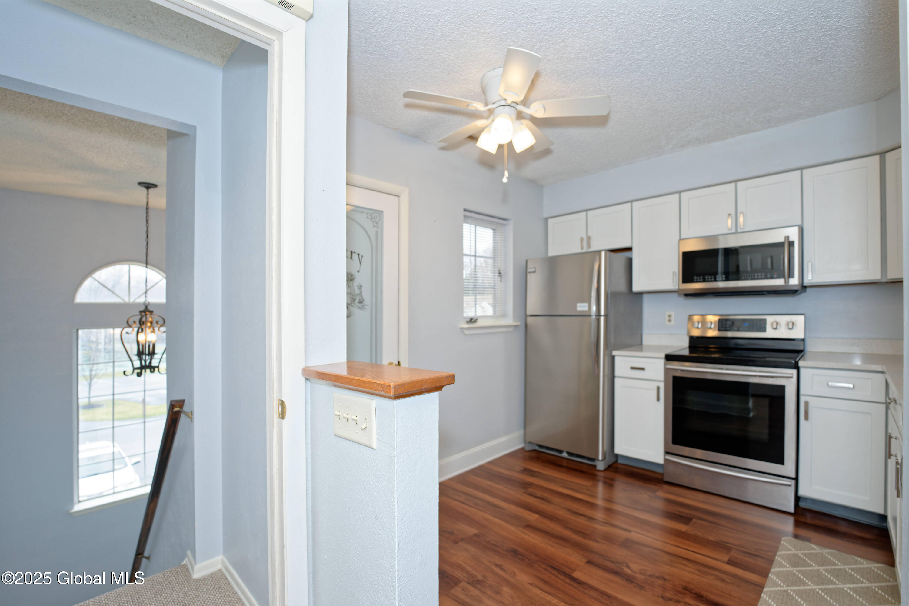 5008 S Forest Point Drive, Clifton Park, New York image 10