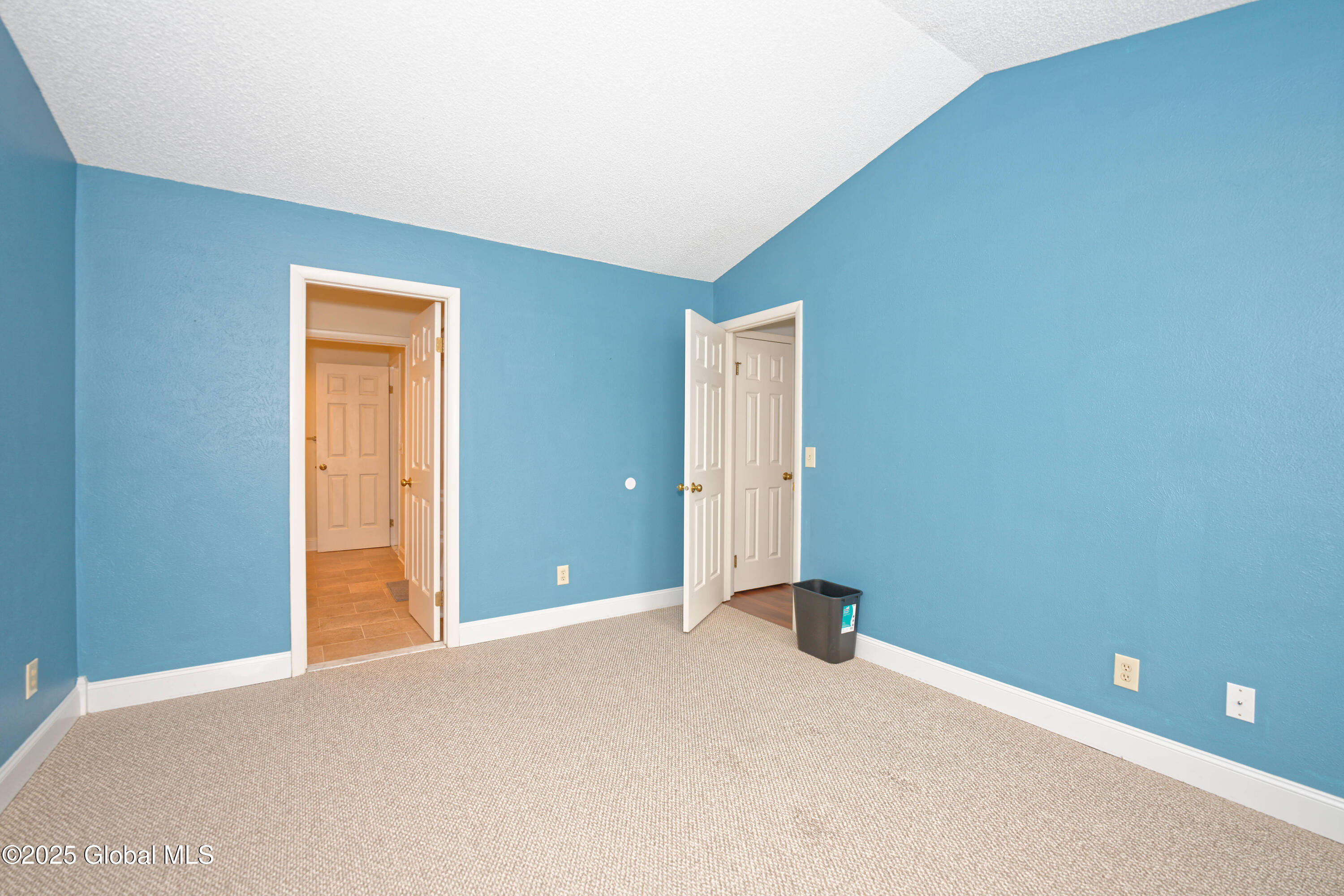 5008 S Forest Point Drive, Clifton Park, New York image 23