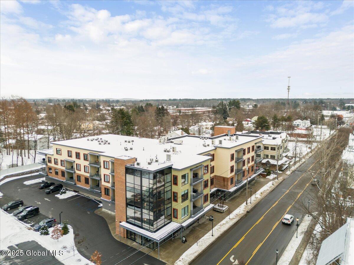 116 West Avenue #302, Saratoga Springs, New York image 1