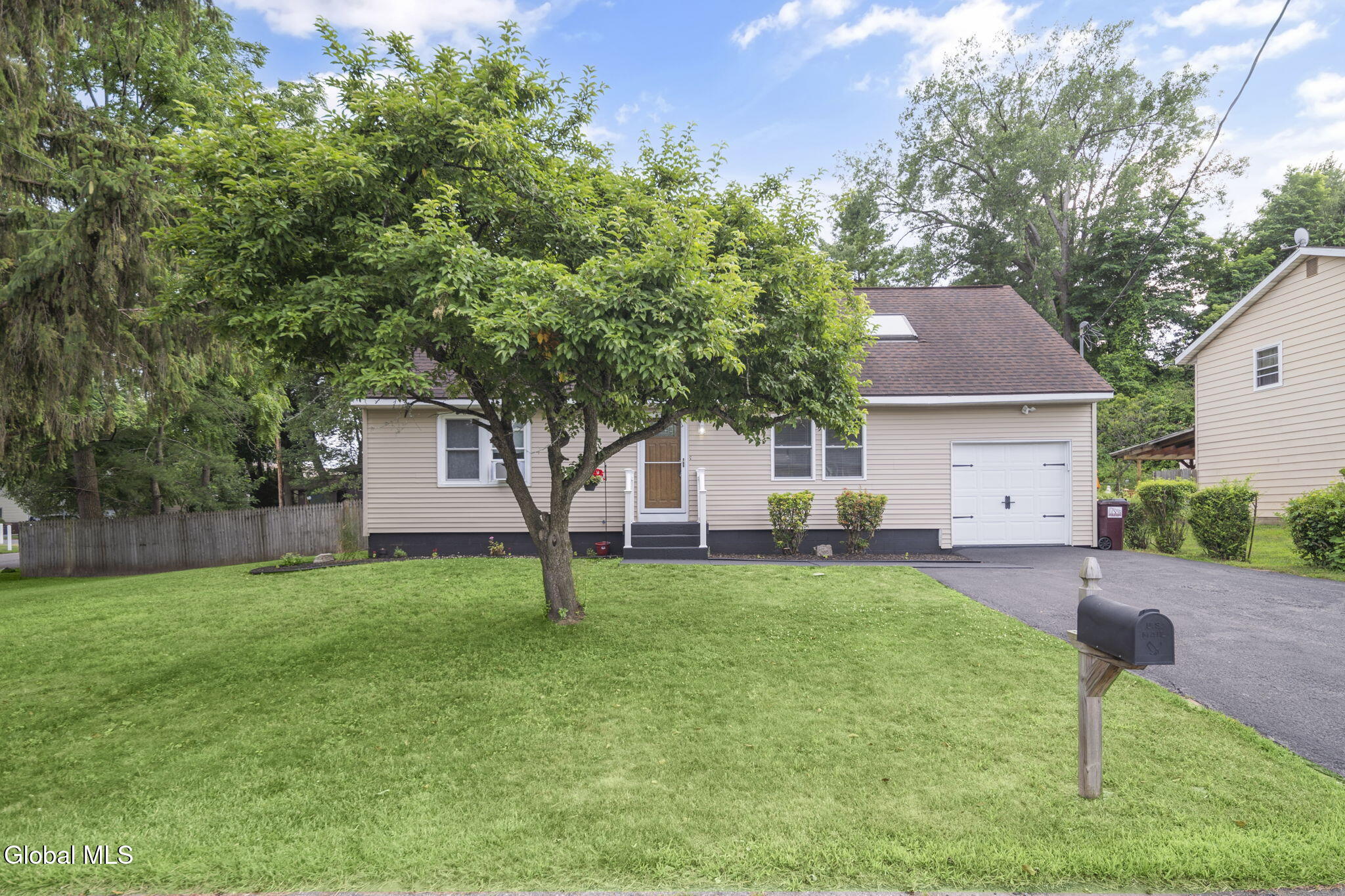27 Wendell Drive