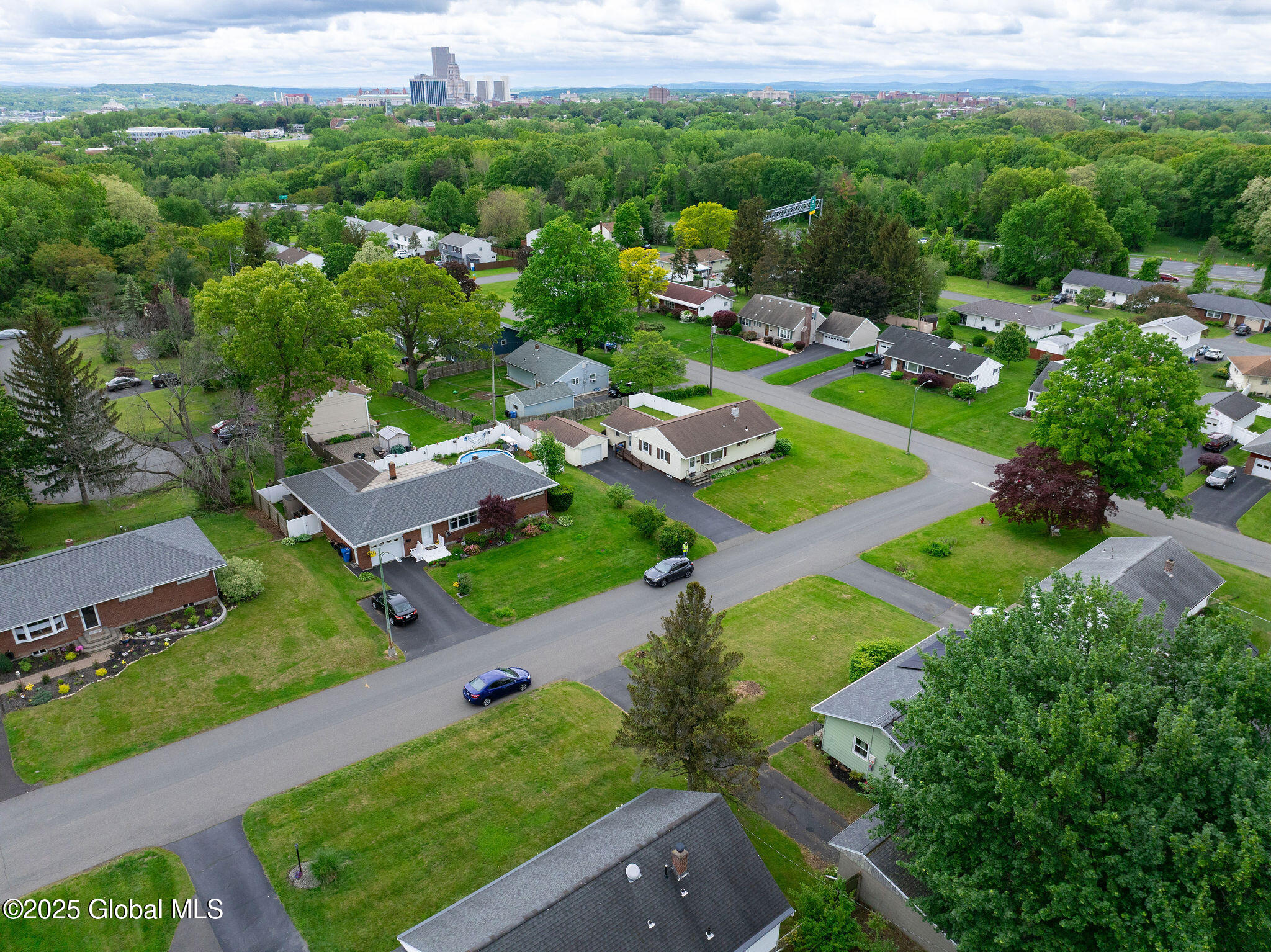 5 Buttercup Drive, Albany, New York image 28