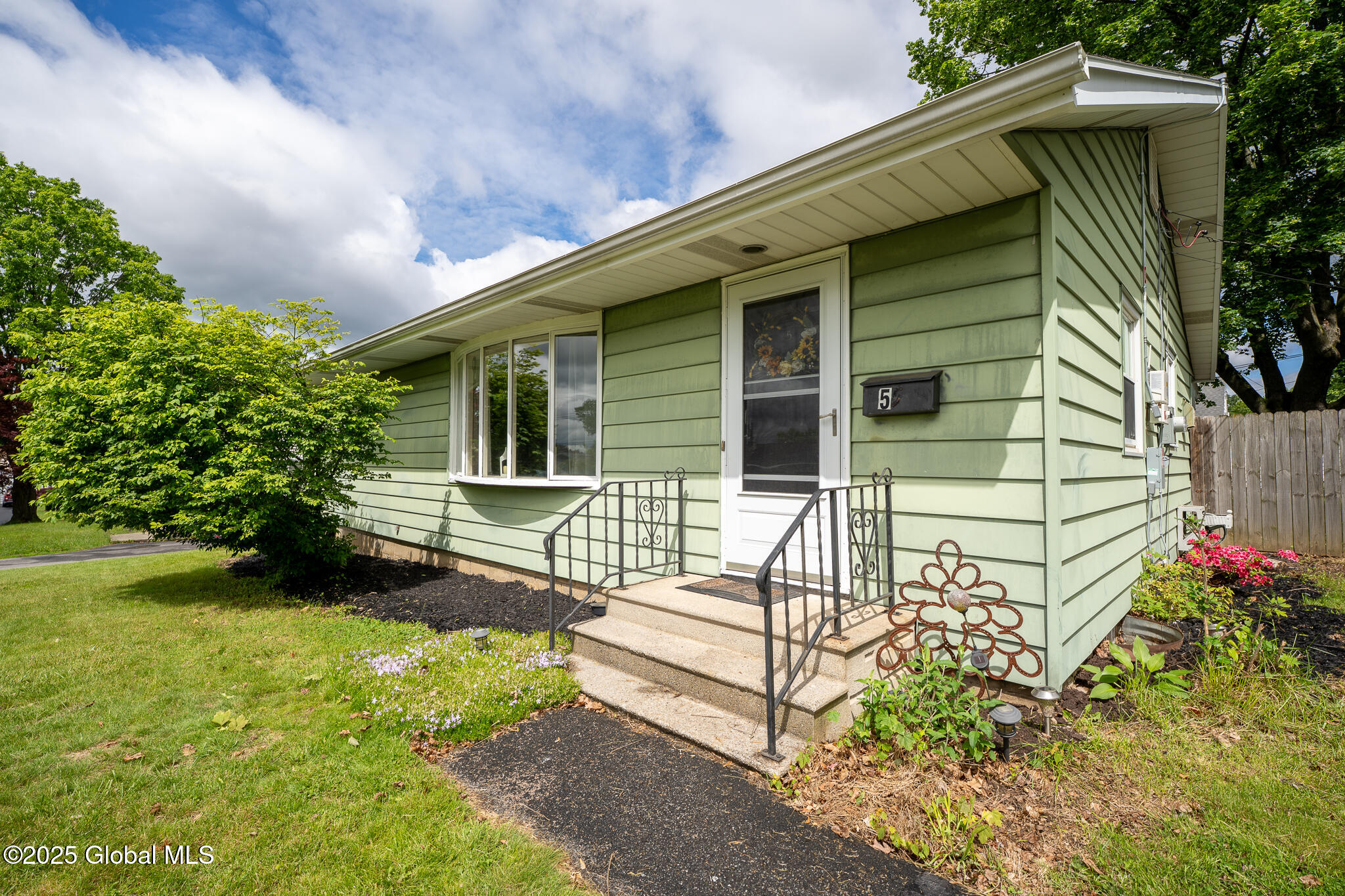 5 Buttercup Drive, Albany, New York image 6