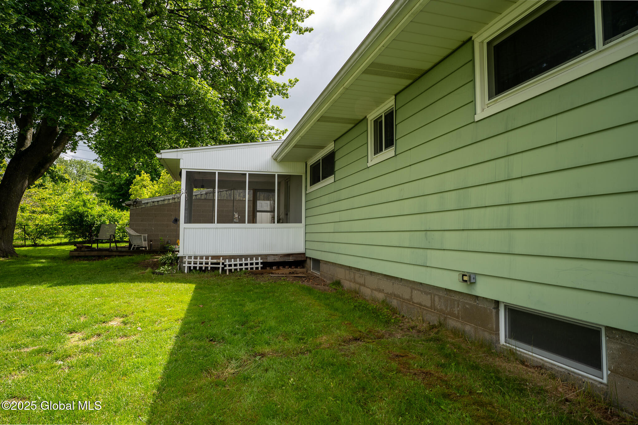 5 Buttercup Drive, Albany, New York image 25