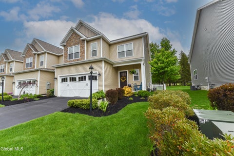 Townhouse For Sale - 22C Idared Lane<br/> Clifton Park, NY 12065
