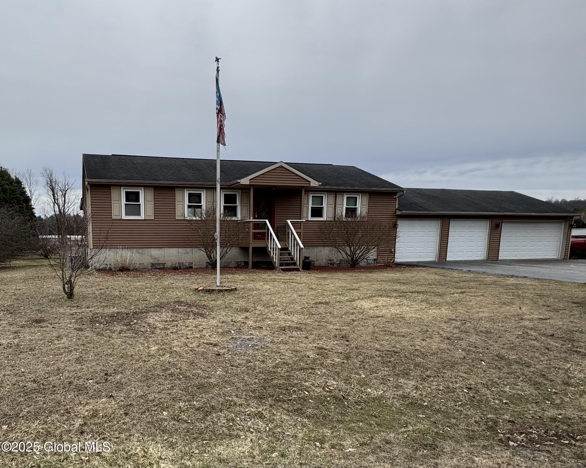 54 Morgans Lane, Comstock, New York image 1