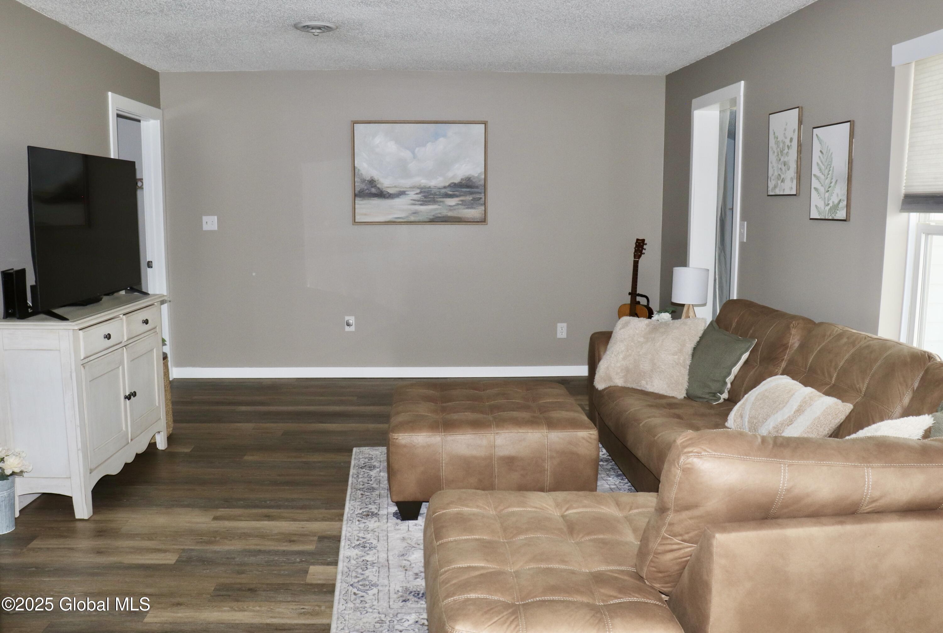 310 Cambridge Manor Drive, Scotia, New York image 8