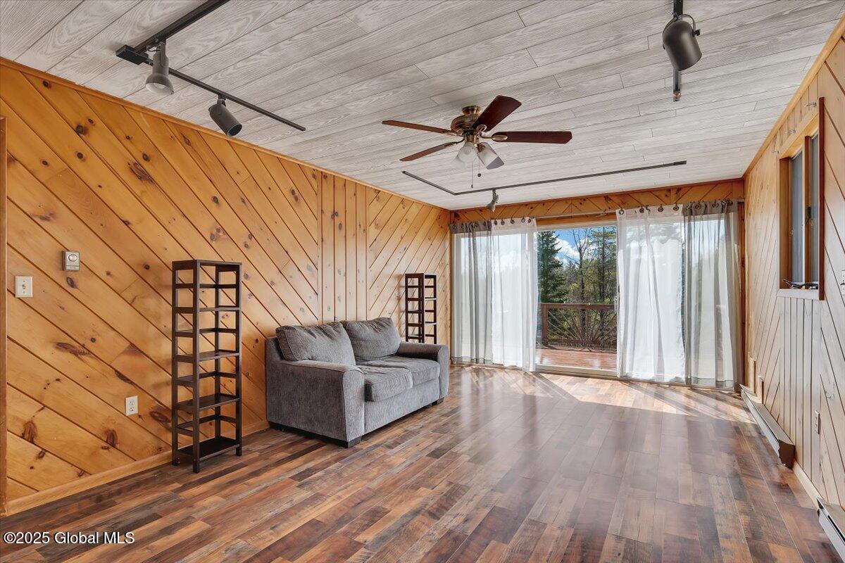 235 Mcqueen Road, Amsterdam, New York image 6